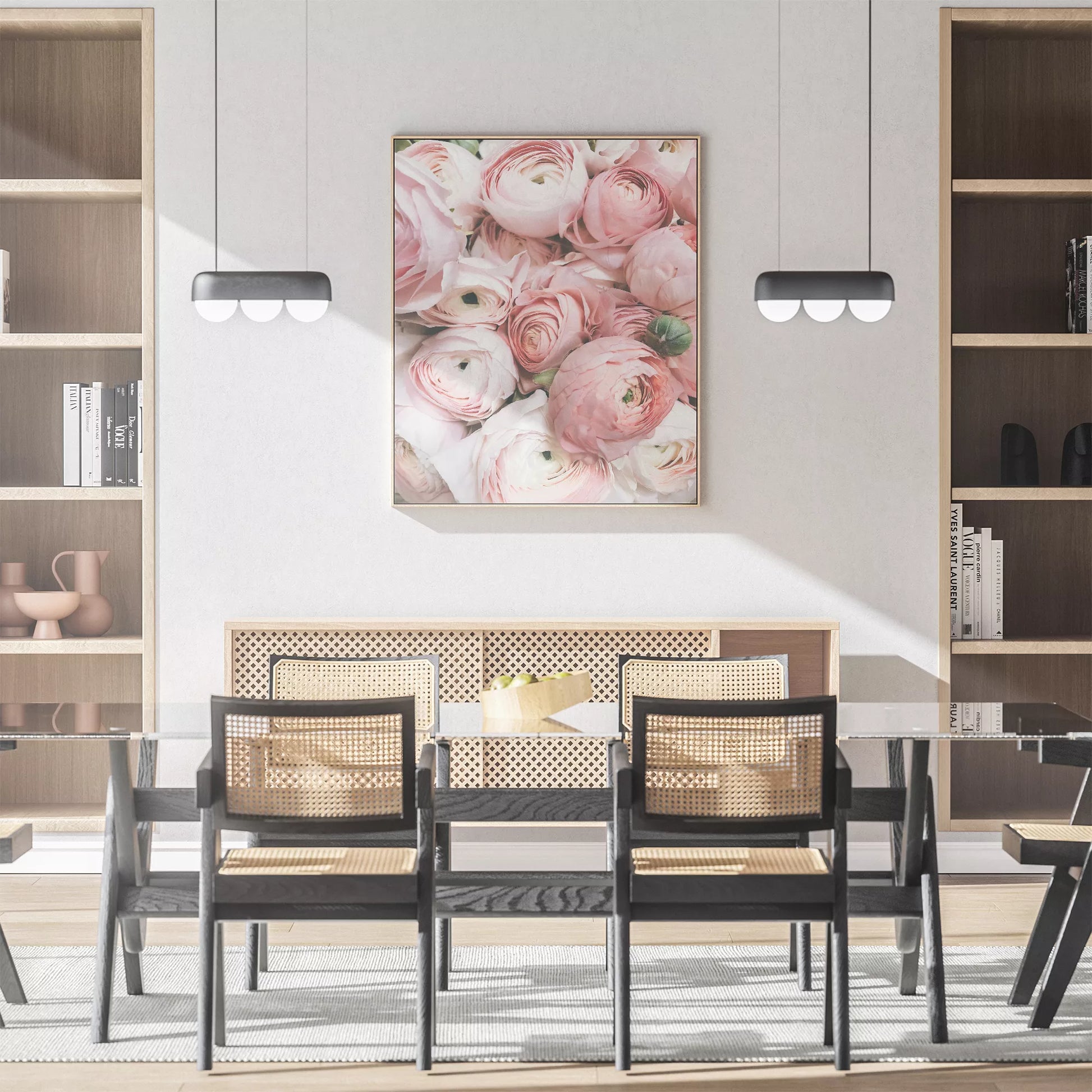 優美なピンクのラナンキュラスの花束をクローズアップで撮影したアート作品。淡いピンクから白へのグラデーションと繊細な花びらの重なりが印象的で、柔らかな光に包まれた華やかな雰囲気を演出しています。