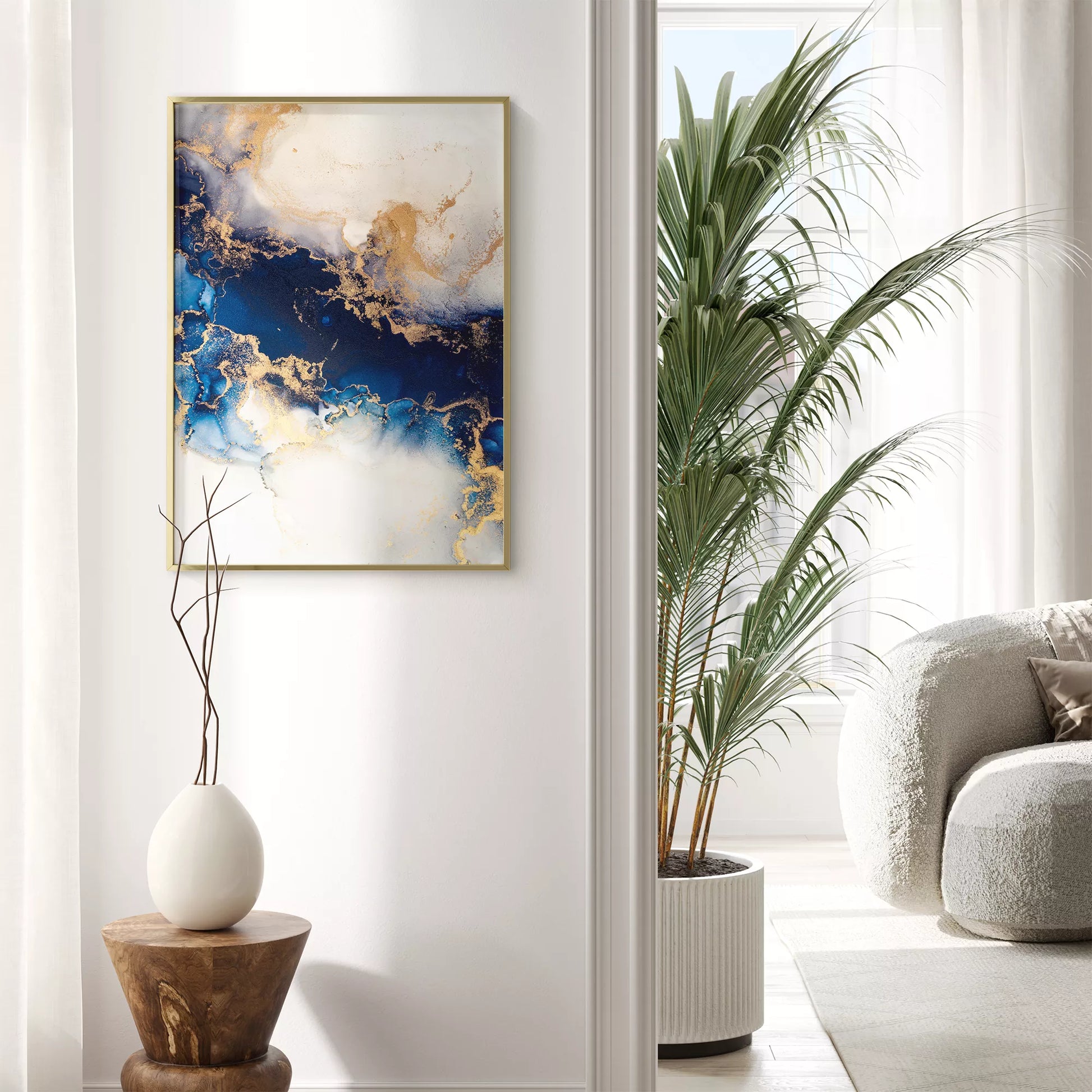 深い青と金箔が織りなす抽象的な水墨画風アートプリント