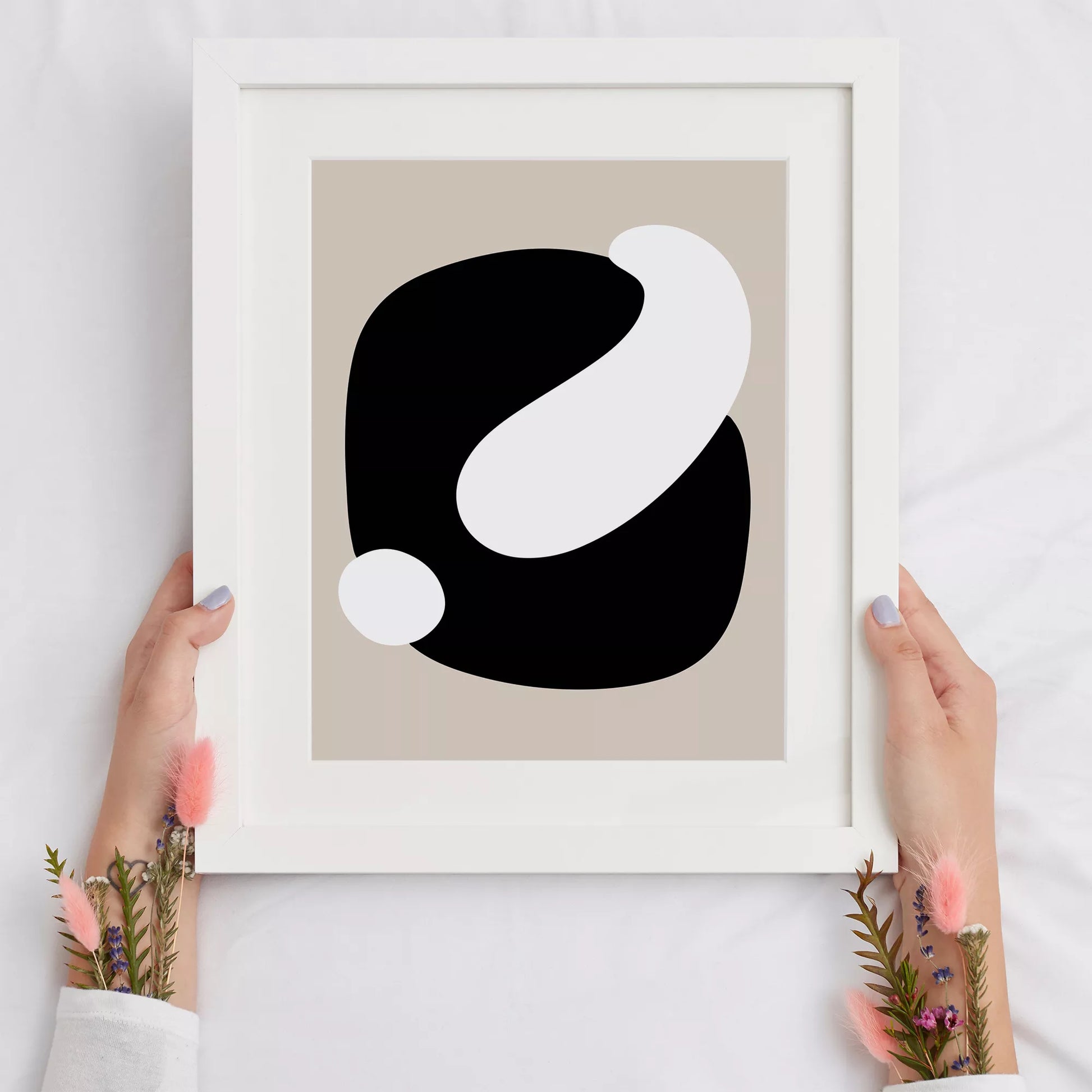 抽象的な黒と白のミニマリストアートポスター、モダンなインテリアに最適