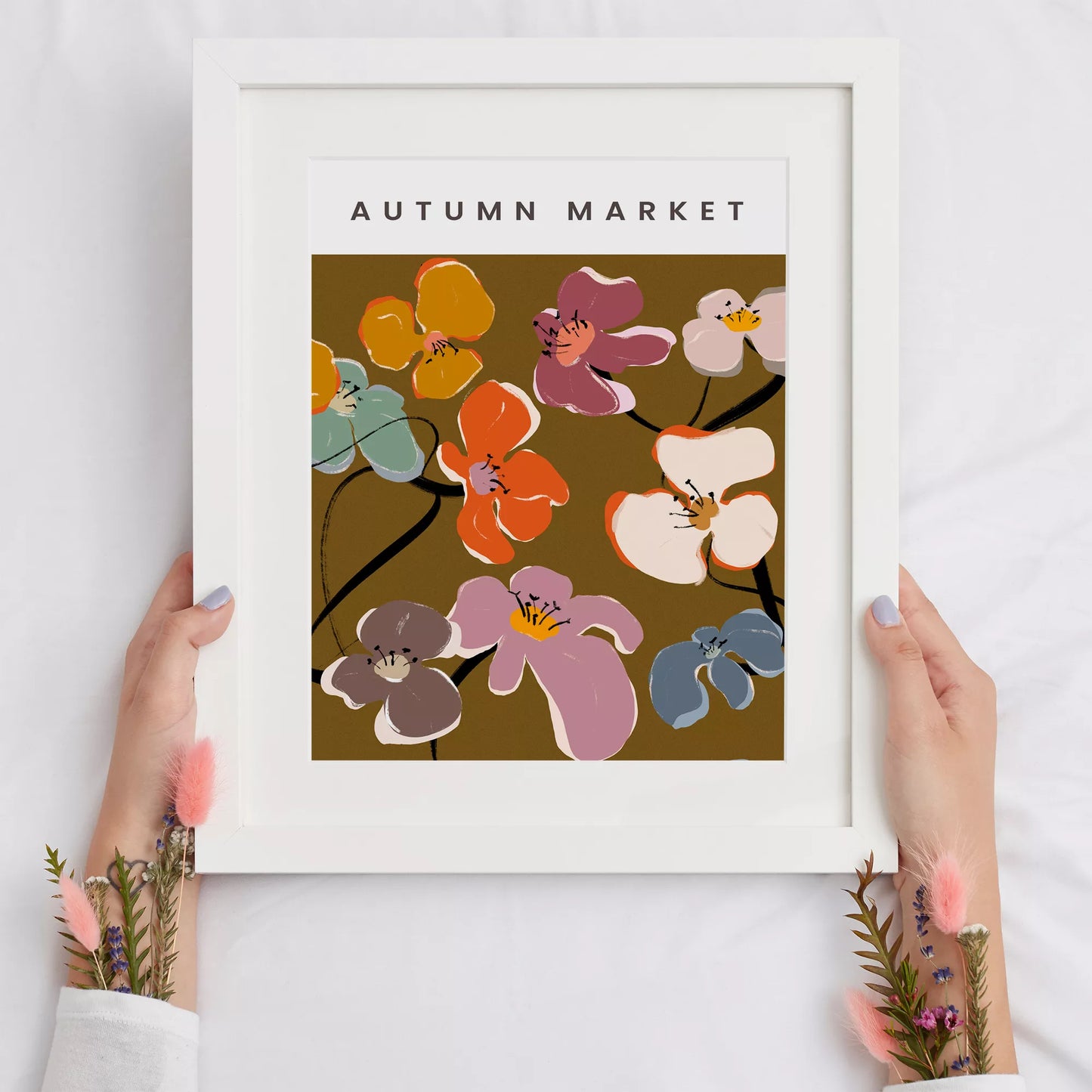 秋の花々アートポスター ブラウン背景にカラフルな花デザイン