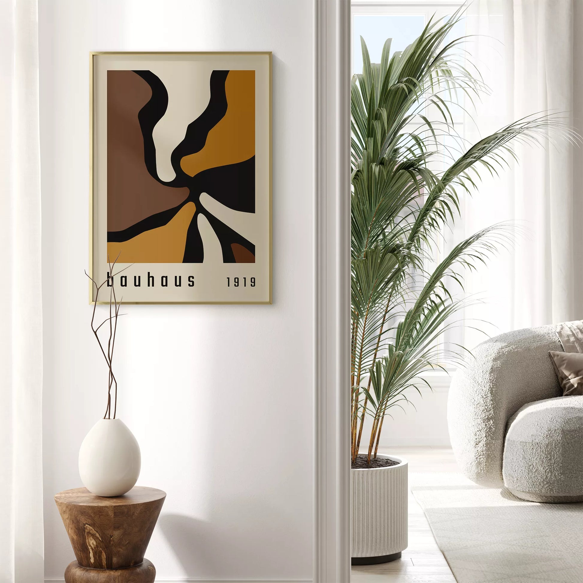 バウハウス様式の抽象的なアートワーク、茶色とゴールドの幾何学的なデザイン