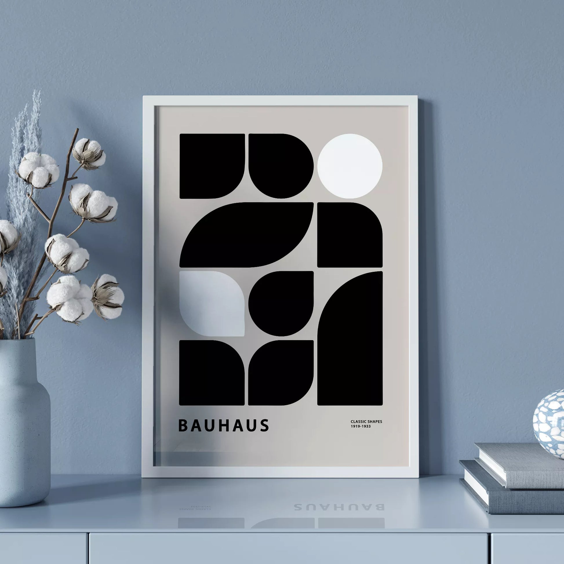 モダンなバウハウス様式の幾何学的なアートプリント、白と黒のミニマルデザイン