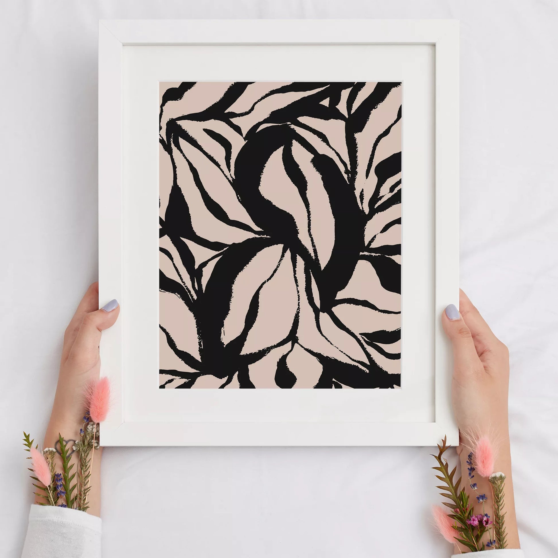 モダンな黒白の葉模様アート、北欧インテリアデザイン