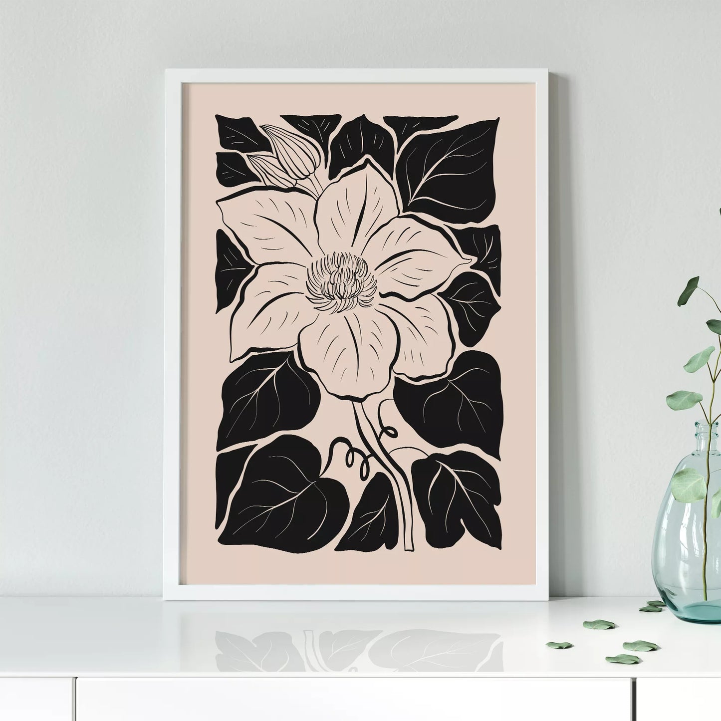 モダンな白黒の木版画風マグノリアの花のボタニカルアート