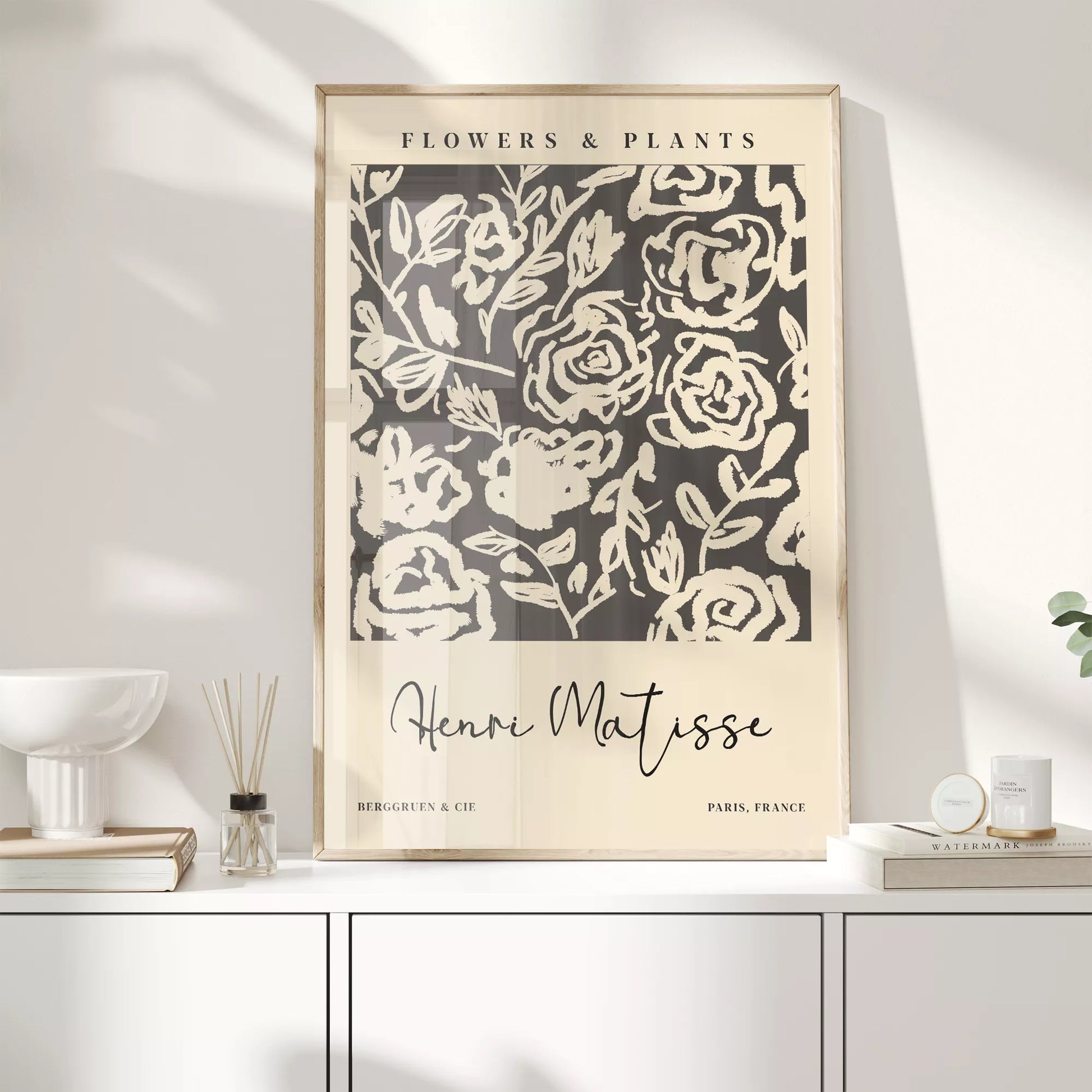 モノクロの花柄アートプリント、マティスインスパイアされた白黒の植物デザイン