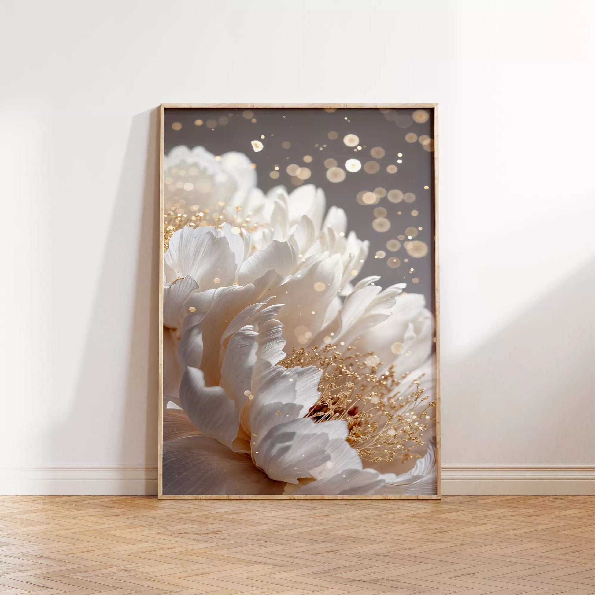 白い花とゴールドアクセントが美しいボタニカルアートポスター