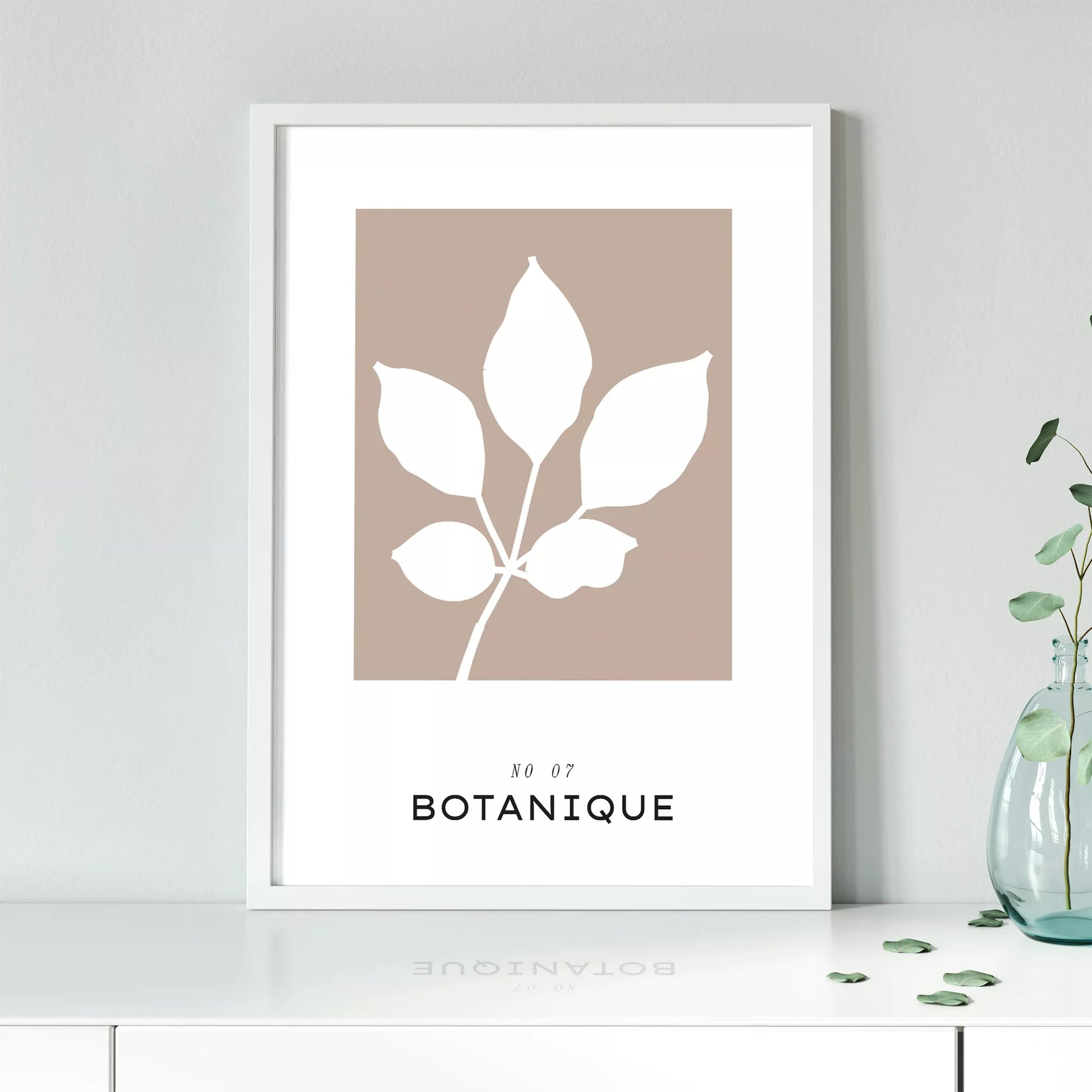 北欧デザインのボタニカル葉と実のシルエット アートポスター グレージュ