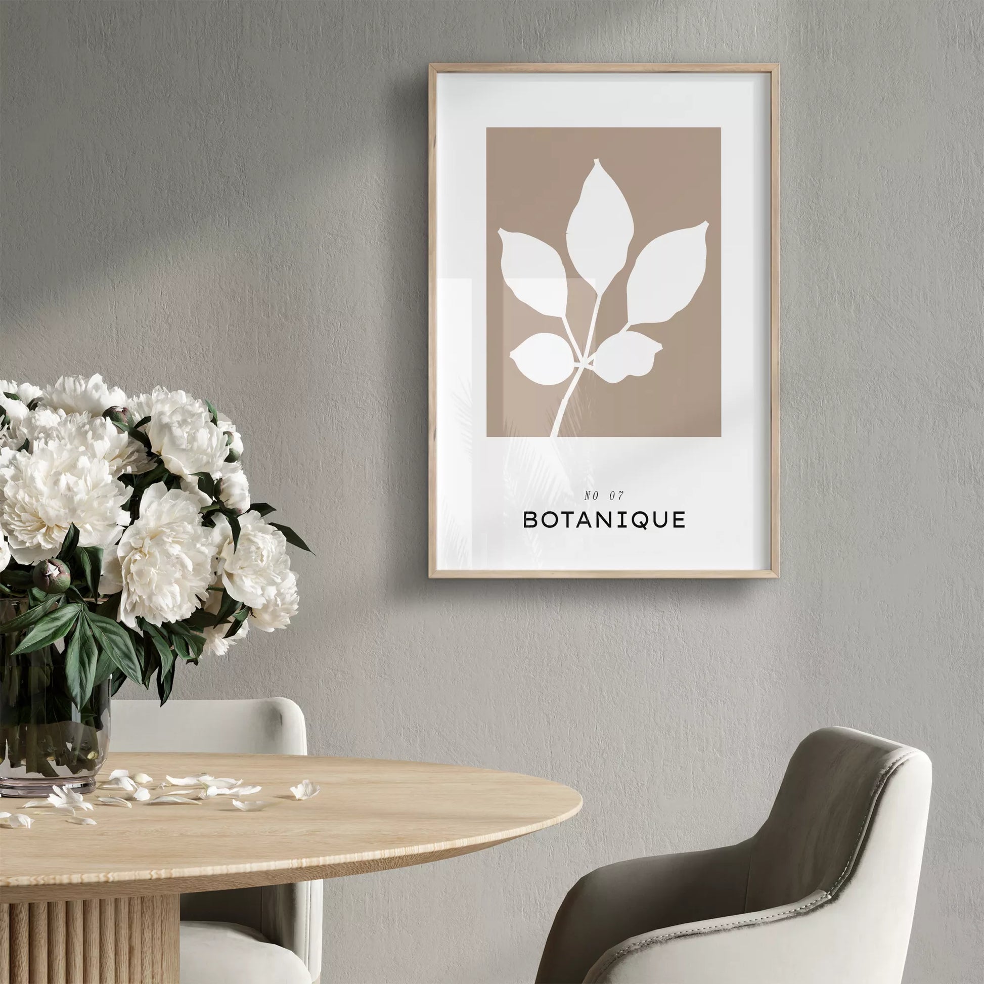 北欧デザインのボタニカル葉と実のシルエット アートポスター グレージュ