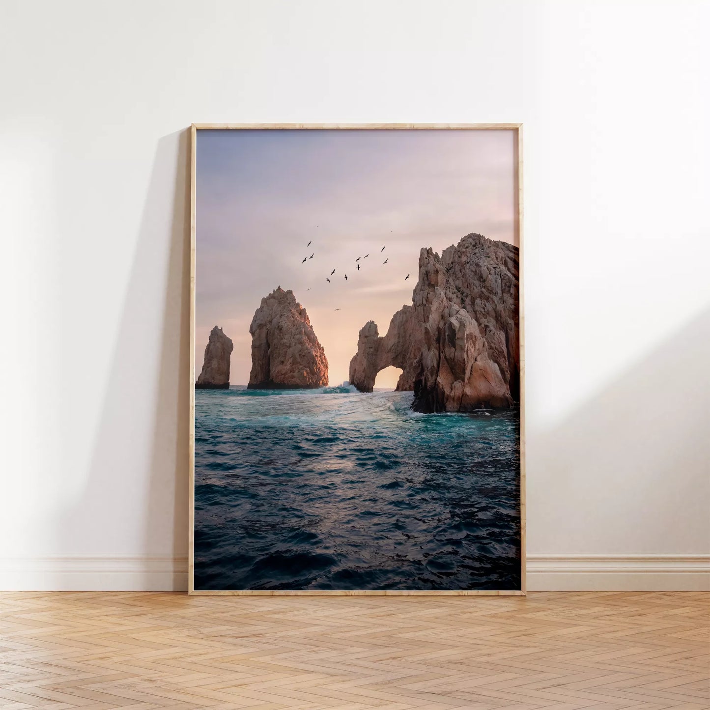 メキシコ・カボサンルーカスの象徴的な岩門と夕暮れの海景色