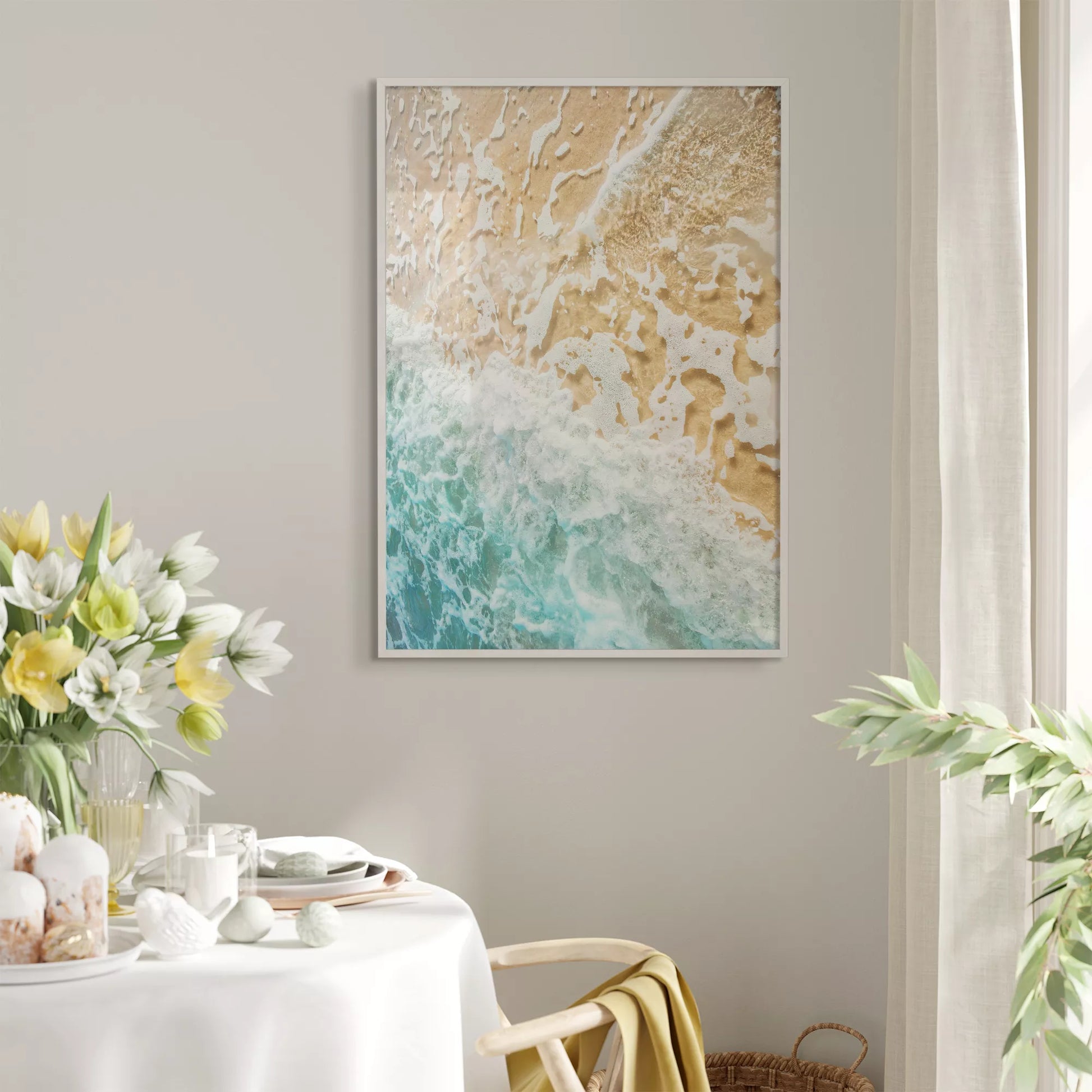 青い波と砂浜が織りなす自然のアート風景写真