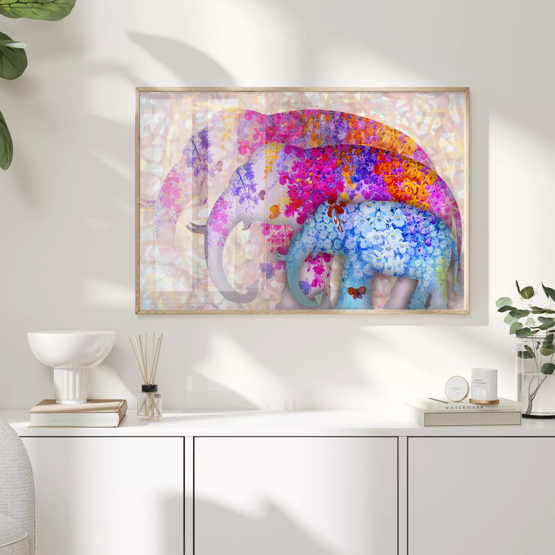 花柄で彩られた象の親子のカラフルなアートプリント