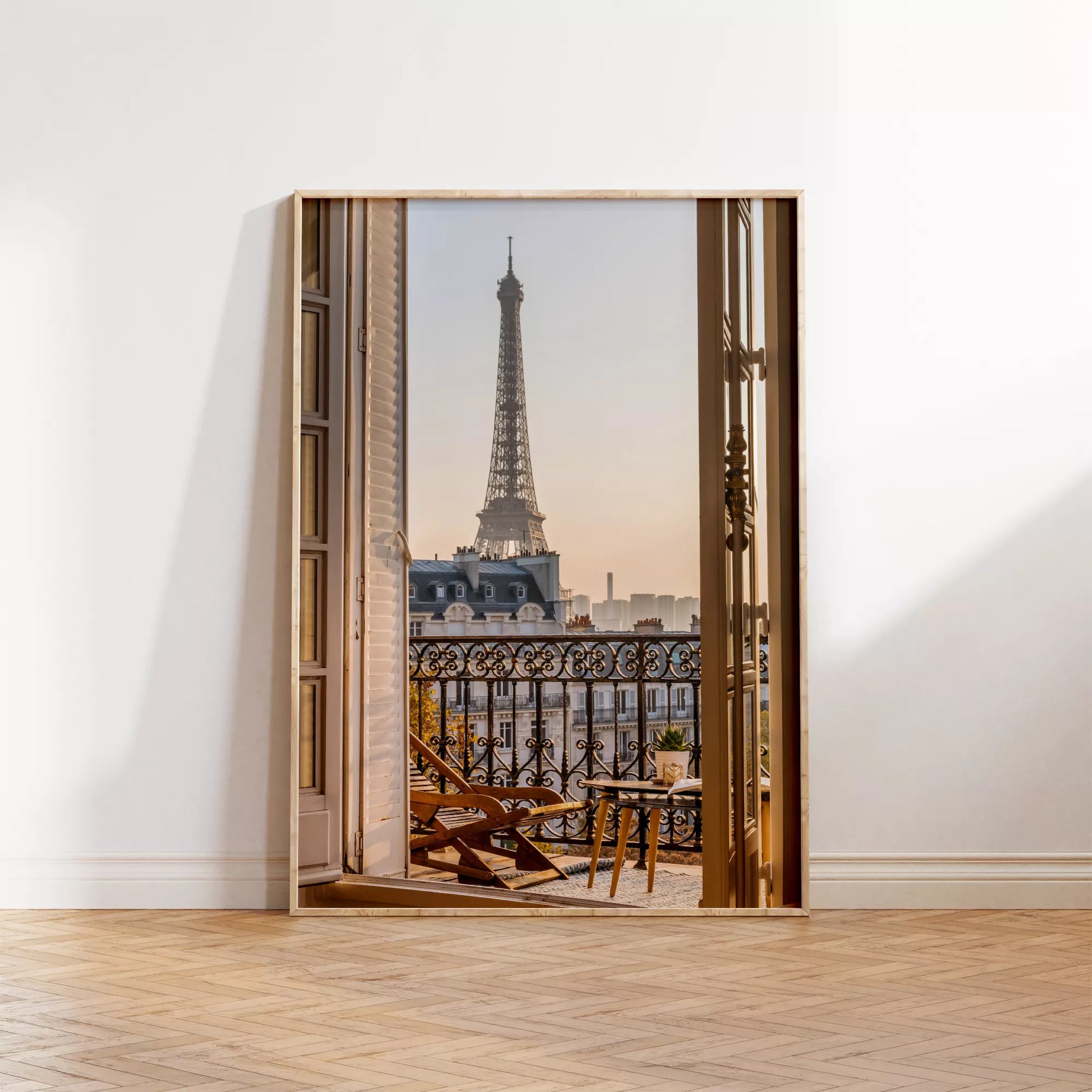 エッフェル塔とバルコニーの眺めが美しいアートプリント。インテリアに最適なデザイン。