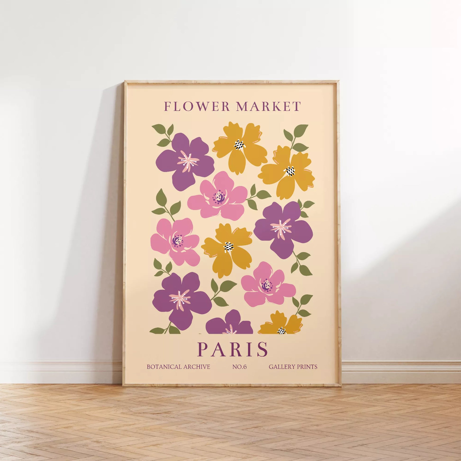 パリのフラワーマーケットをモチーフにしたレトロな花のアートプリント、紫、ピンク、マスタードイエローの花々