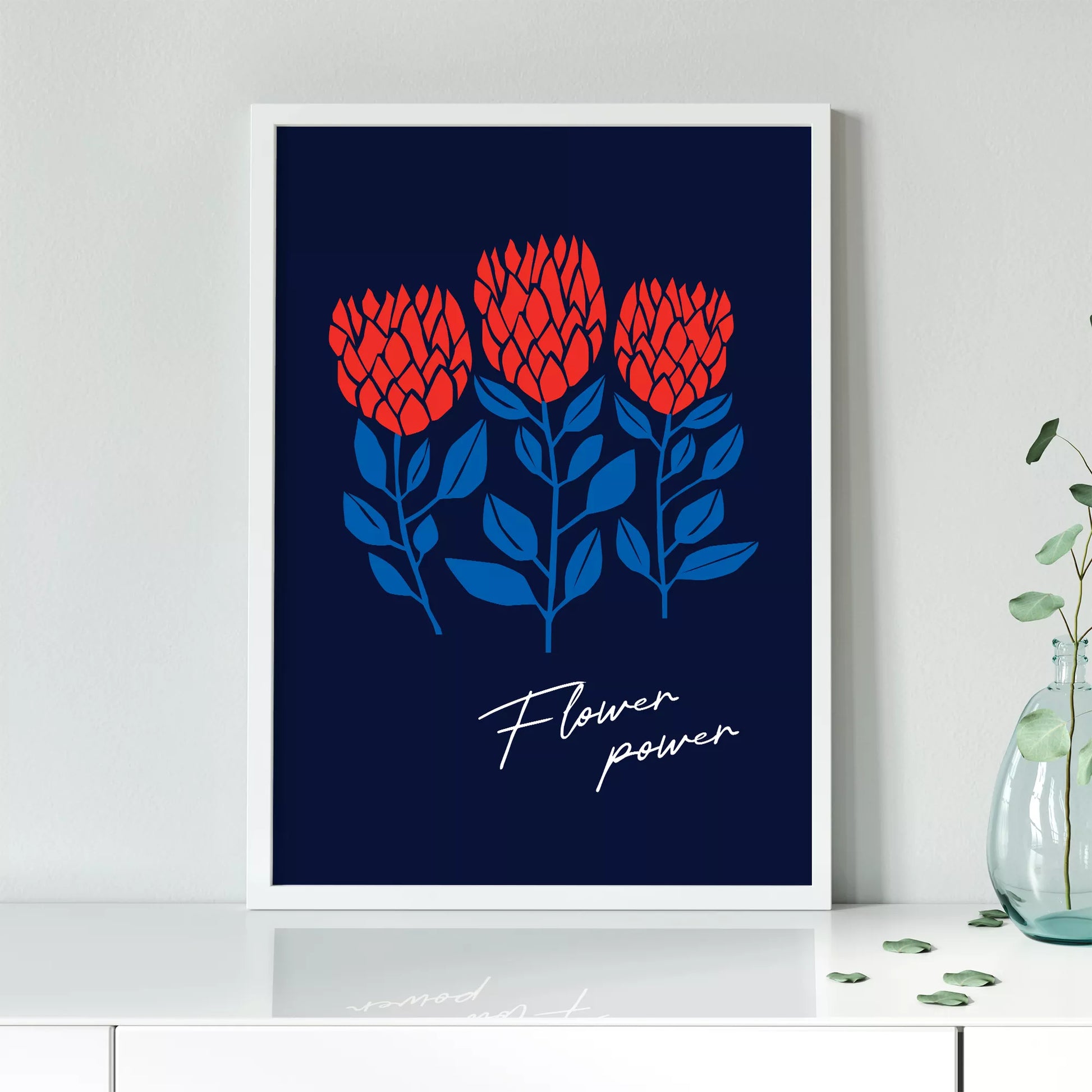 北欧ミニマルデザインのレッドフラワーアートポスター ネイビーバック
