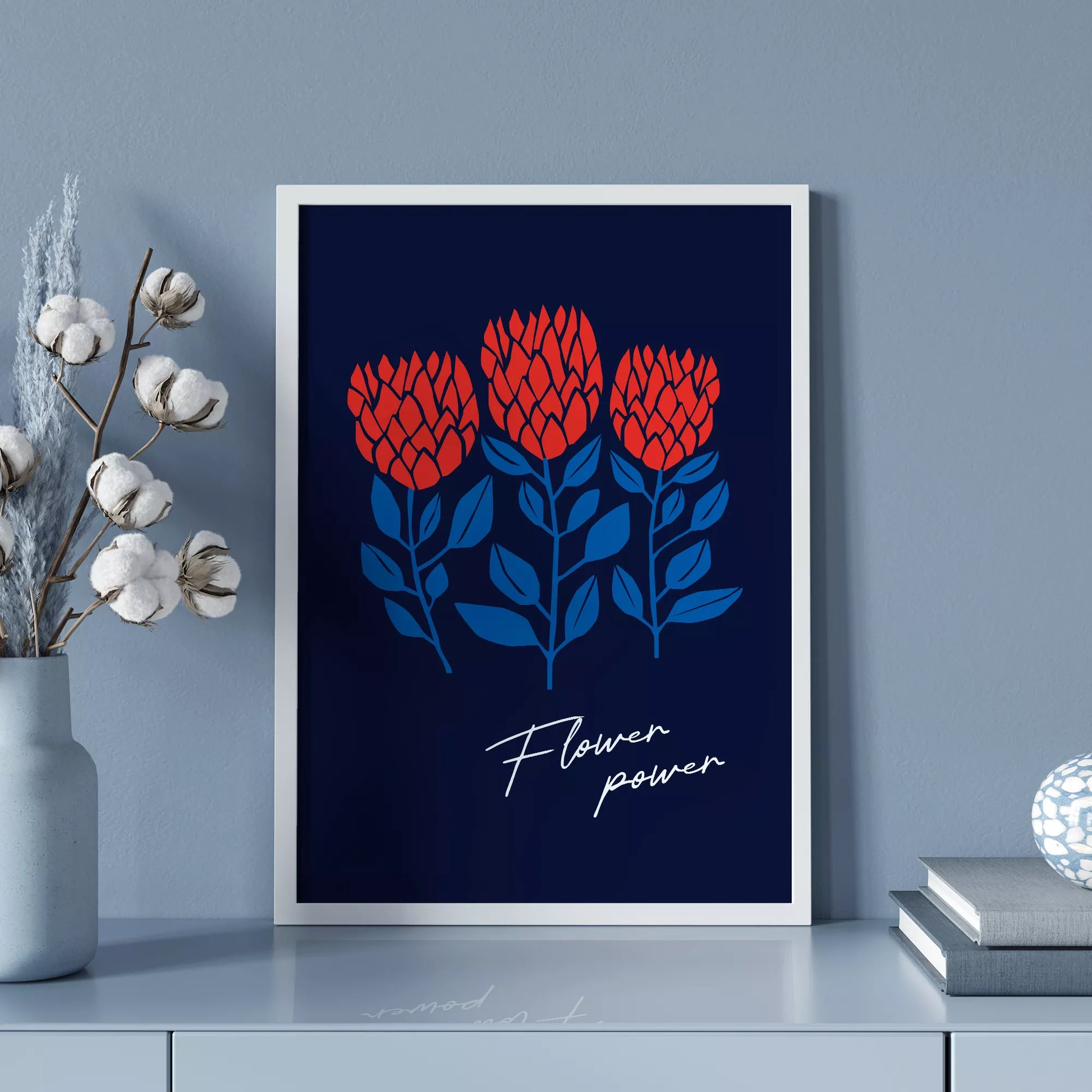 北欧ミニマルデザインのレッドフラワーアートポスター ネイビーバック