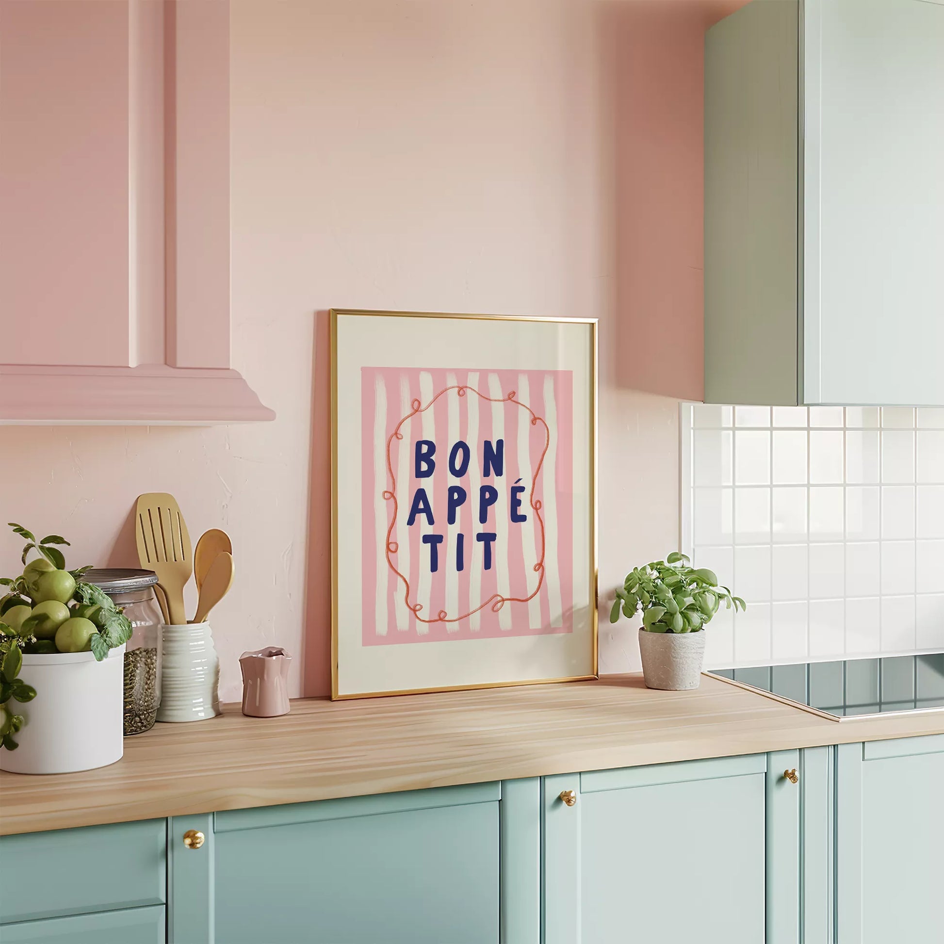 ピンクストライプ背景にネイビー文字のボナペティポスター