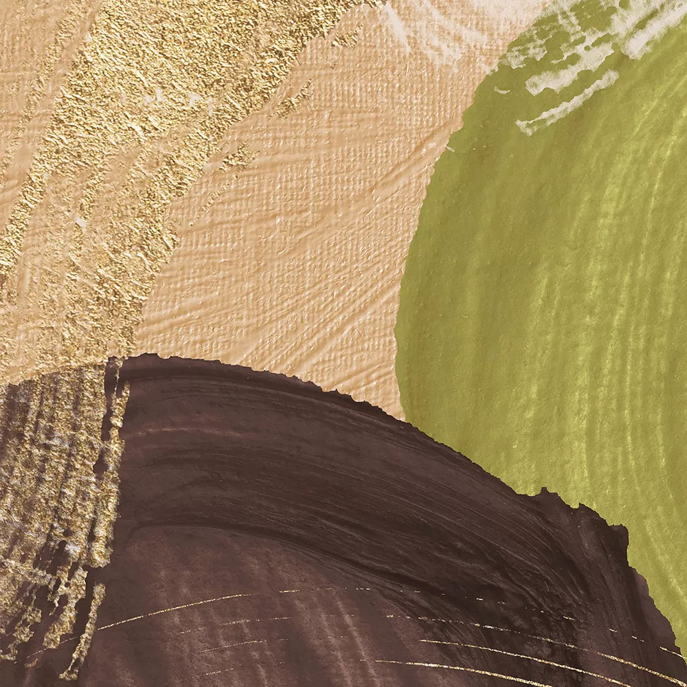 金箔と深緑が調和する禅モダンな3連アート、抽象的な筆致が特徴的