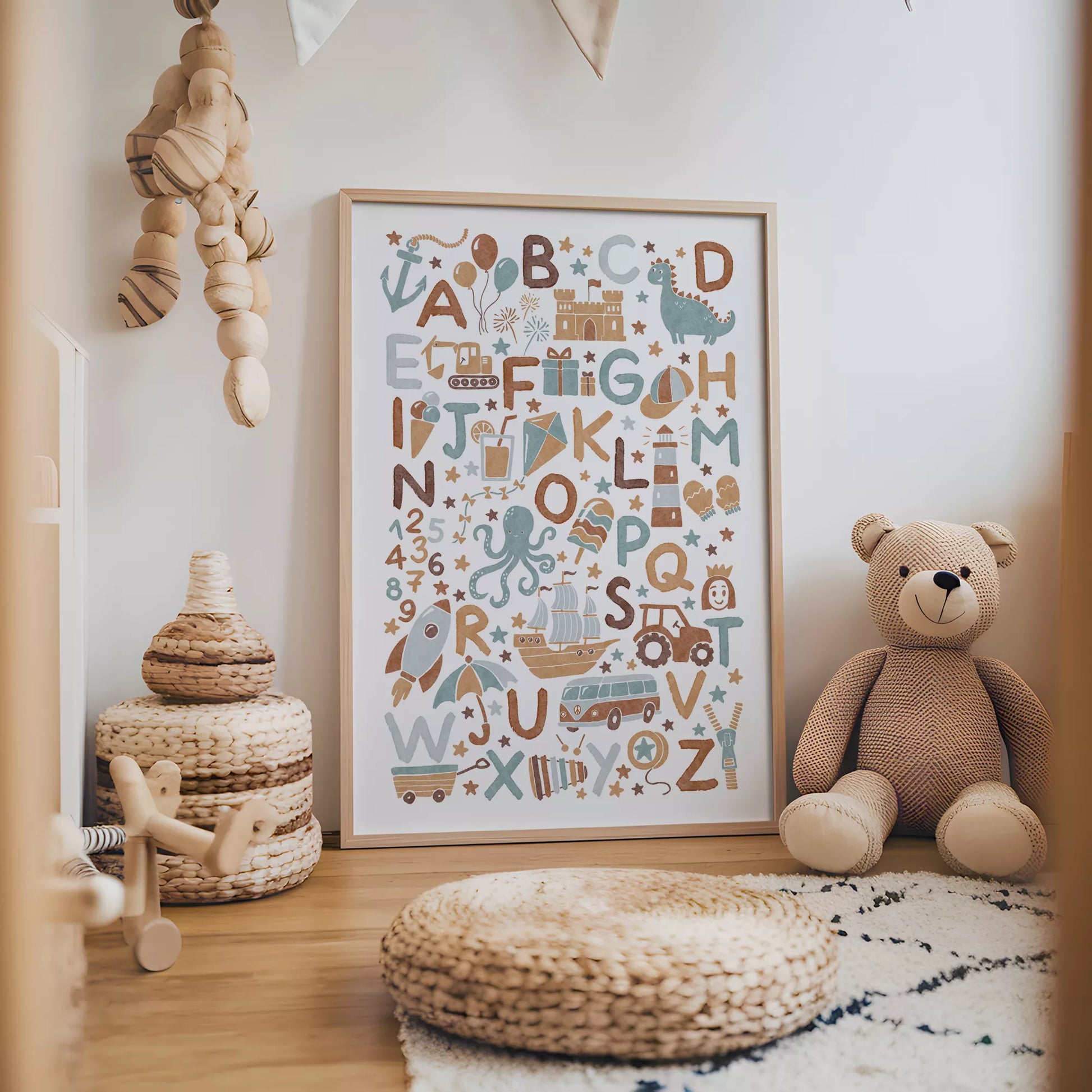 子供向け北欧スタイルのアルファベット動物乗り物アートポスター、教育的で楽しい壁掛け装飾