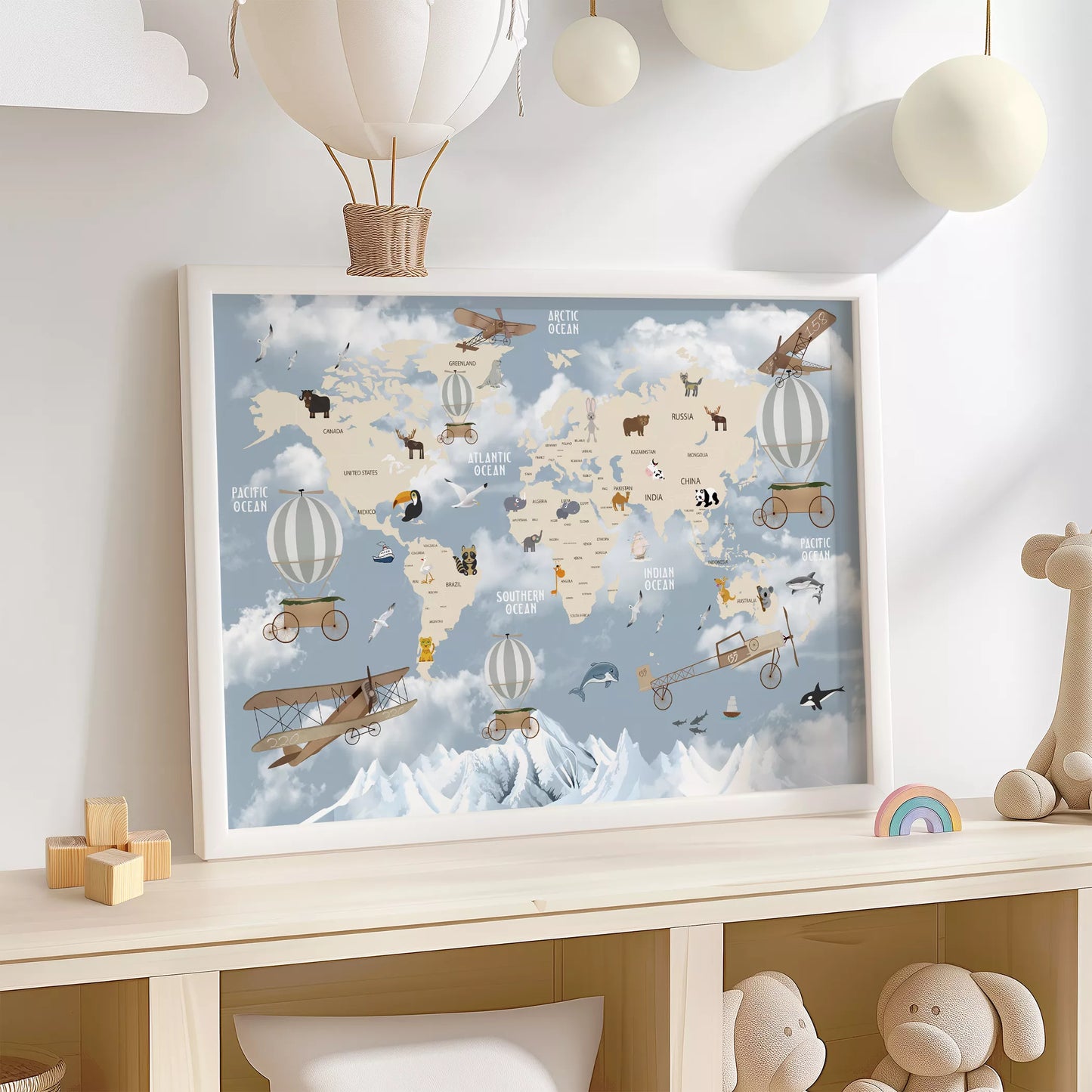 子供向け北欧スタイルの動物世界地図アートポスター、飛行機と気球が描かれた教育的で楽しい壁掛け装飾