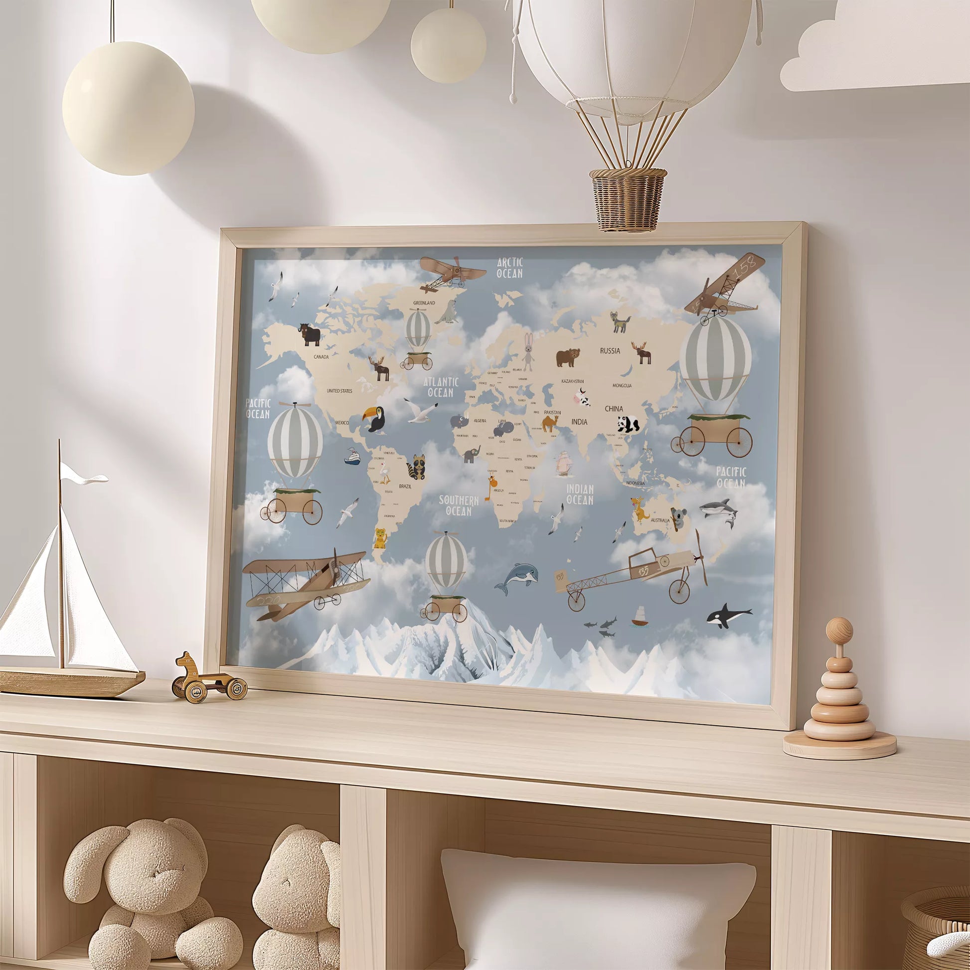 子供向け北欧スタイルの動物世界地図アートポスター、飛行機と気球が描かれた教育的で楽しい壁掛け装飾