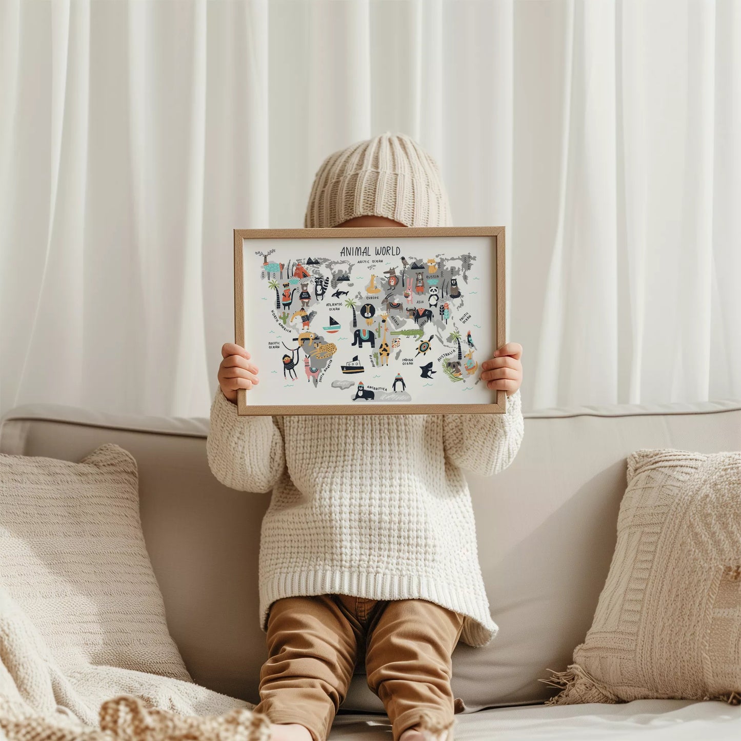 北欧テイストの動物世界地図アートポスター、子供部屋インテリアに最適な教育的な壁掛け装飾