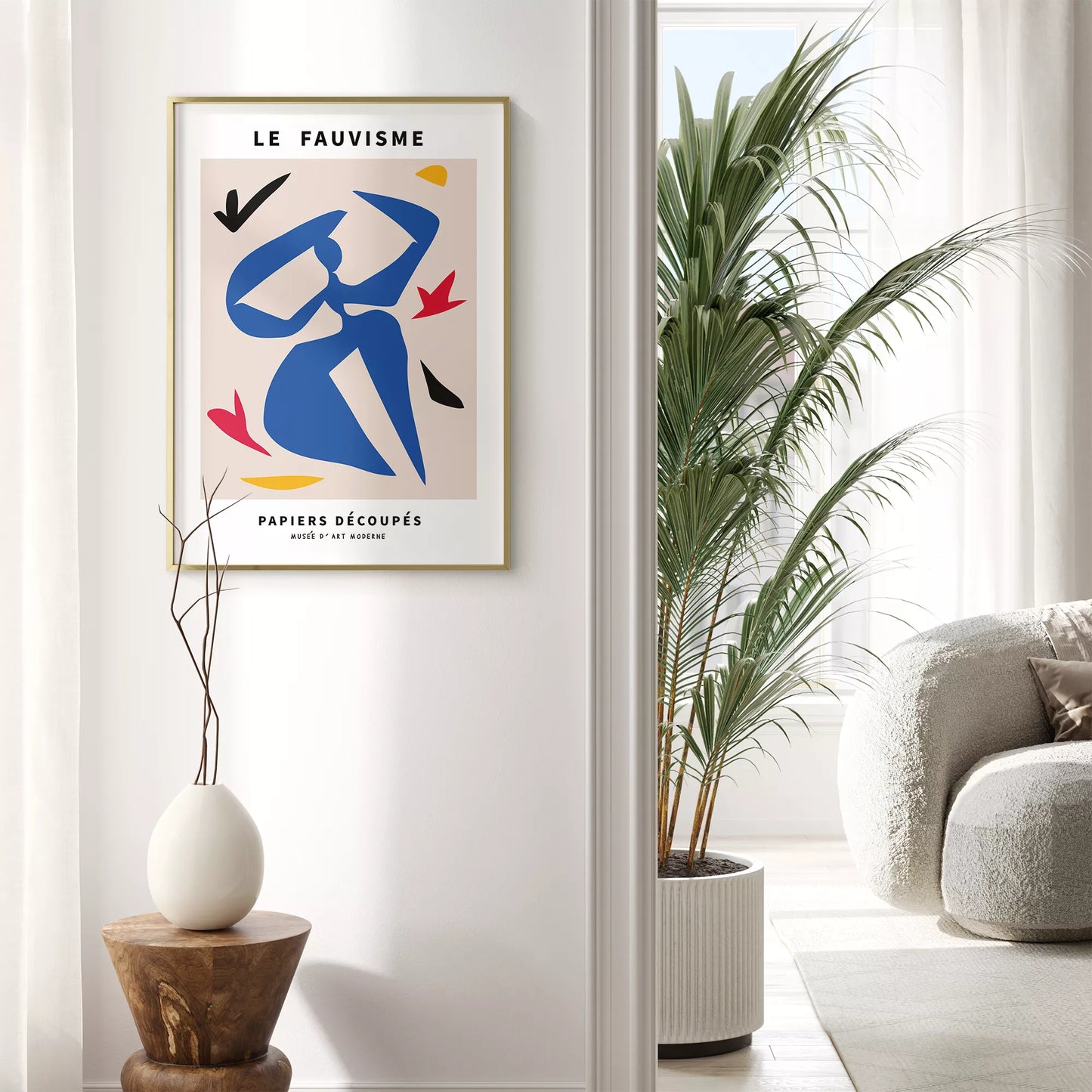 フォービスム様式の青い人物シルエットと赤黄の抽象的な切り絵アート