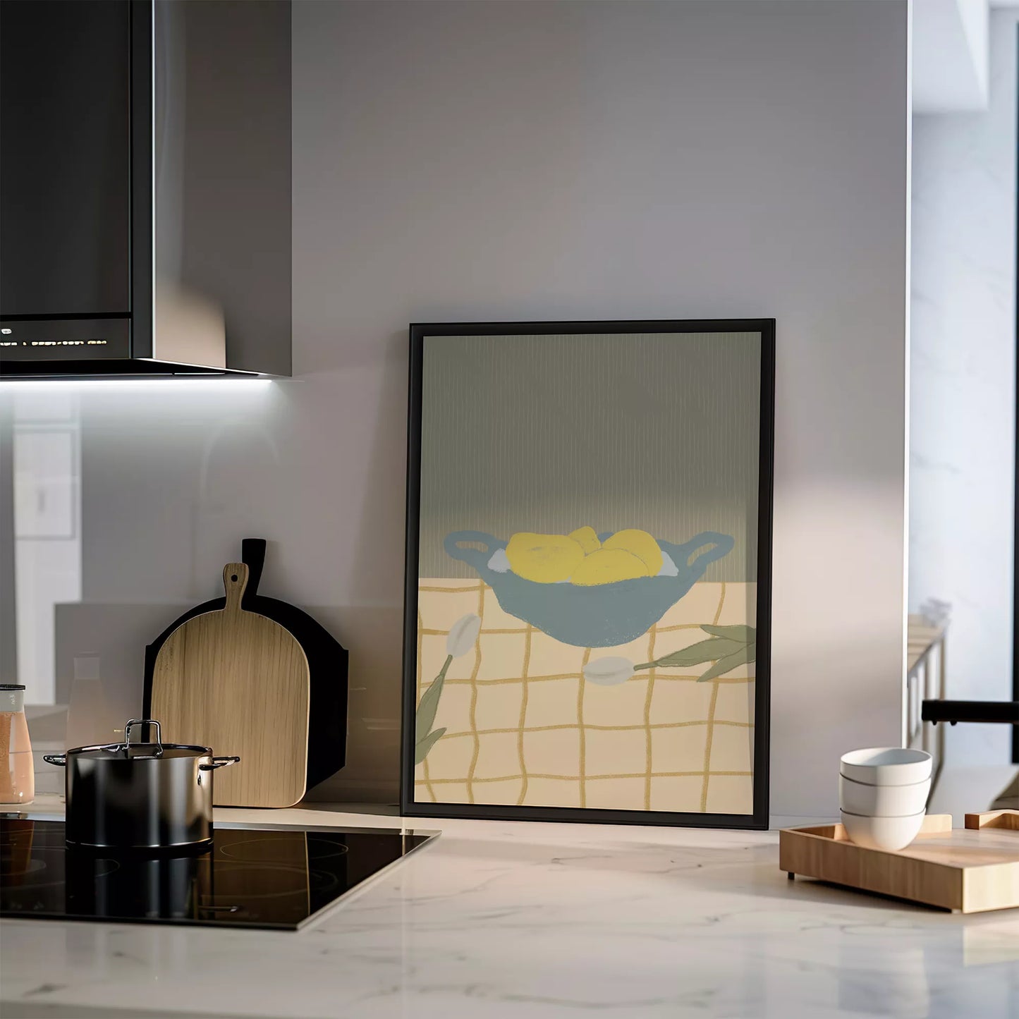 青いボウルに入った黄色いレモンとチューリップのミニマルアート