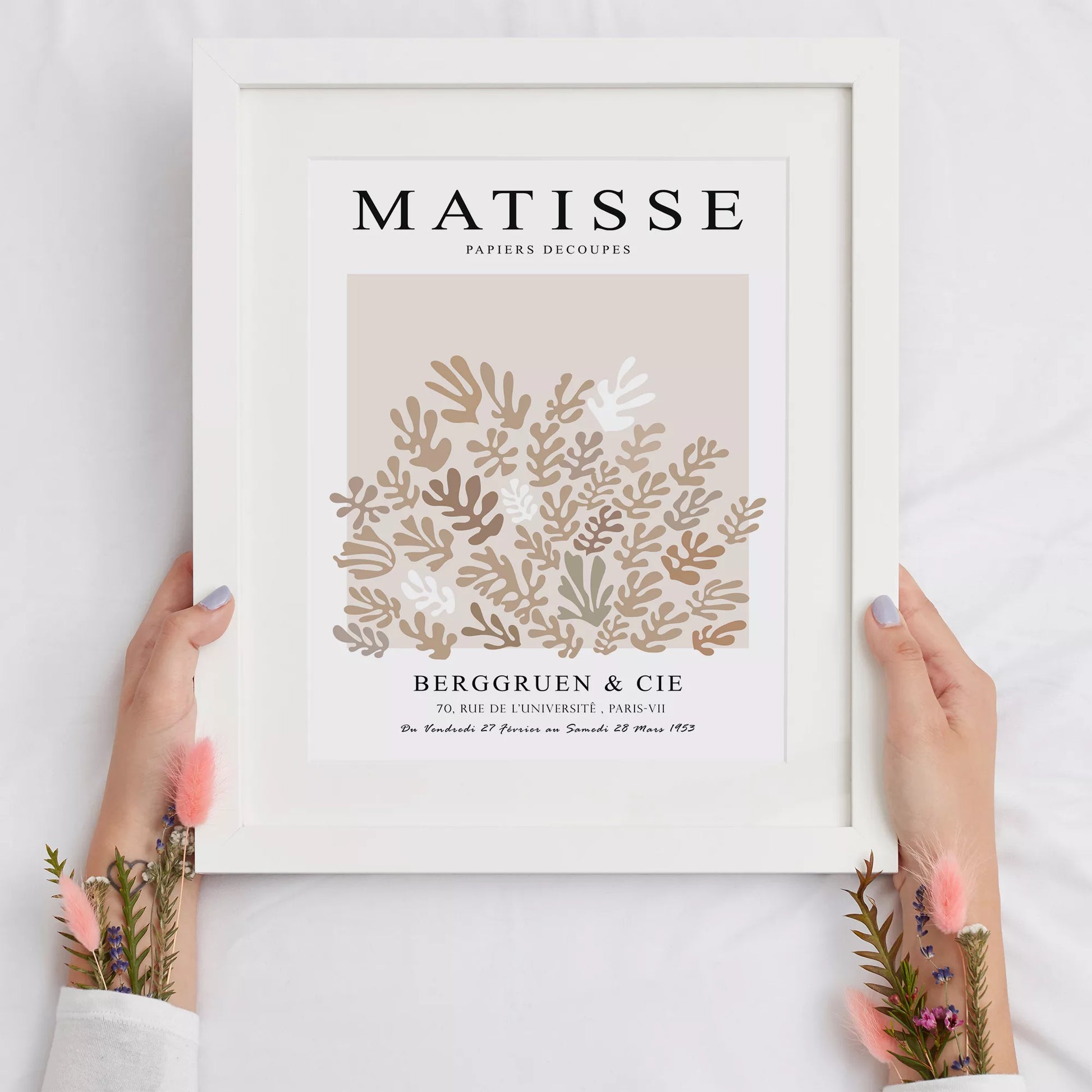 マティス風抽象的な植物モチーフポスター、ベージュトーンのモダンなデザイン