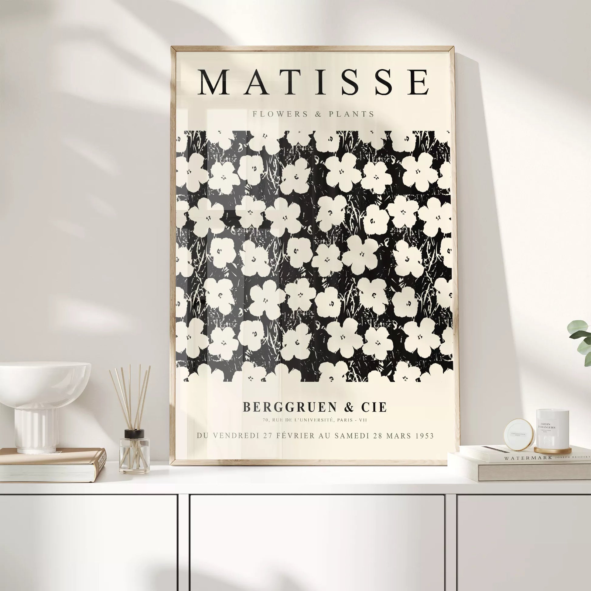 マティス花と植物展のモノクロアートポスター、白い花の繰り返しパターン