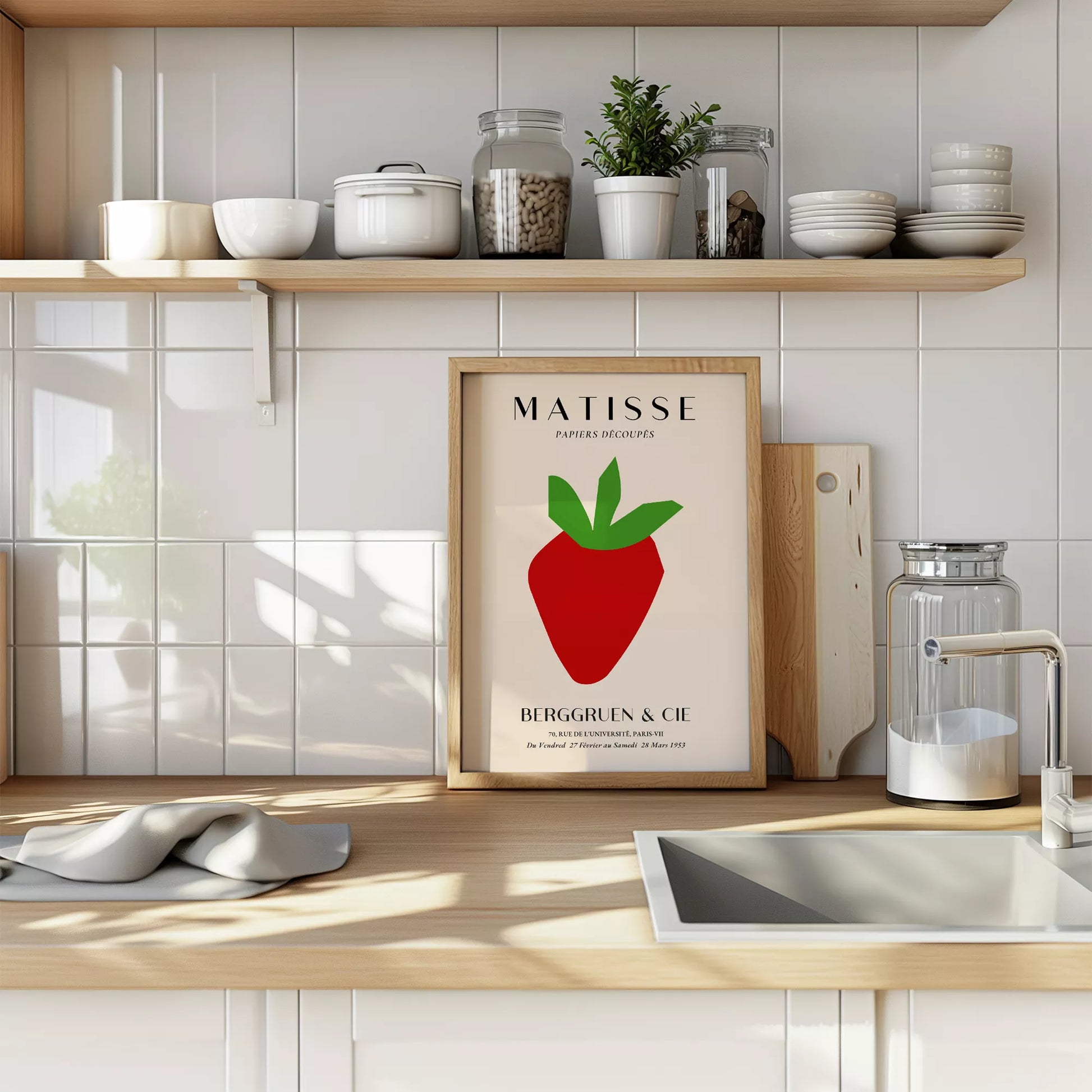 マティスの切り絵アート いちごのミニマルデザイン 1953年展覧会ポスター