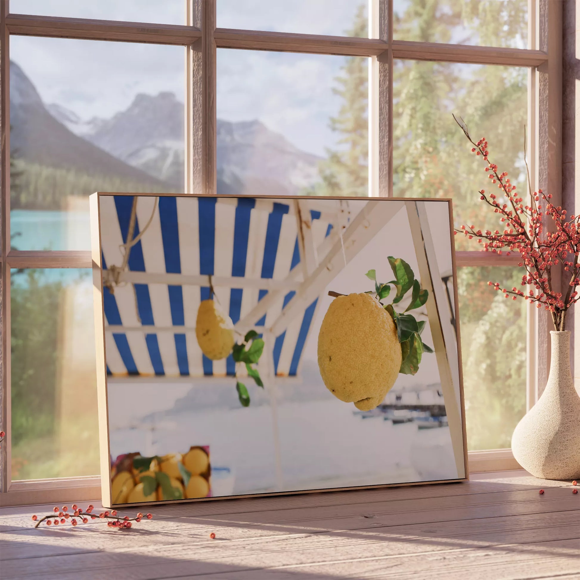 地中海カフェのブルーストライプの日除けとレモンの実の夏景色