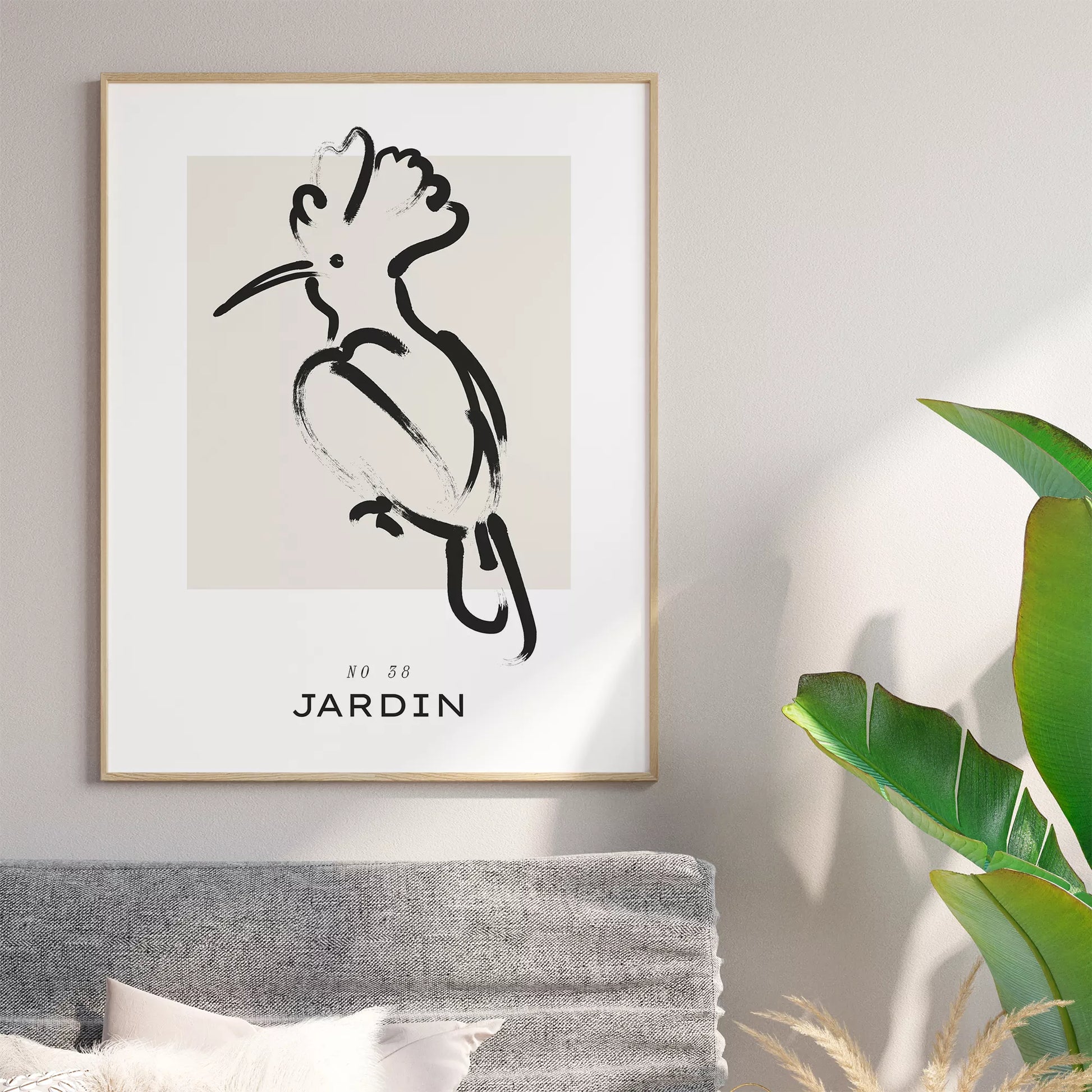 モダンな筆墨で描かれた鳥のシルエット水墨画アート