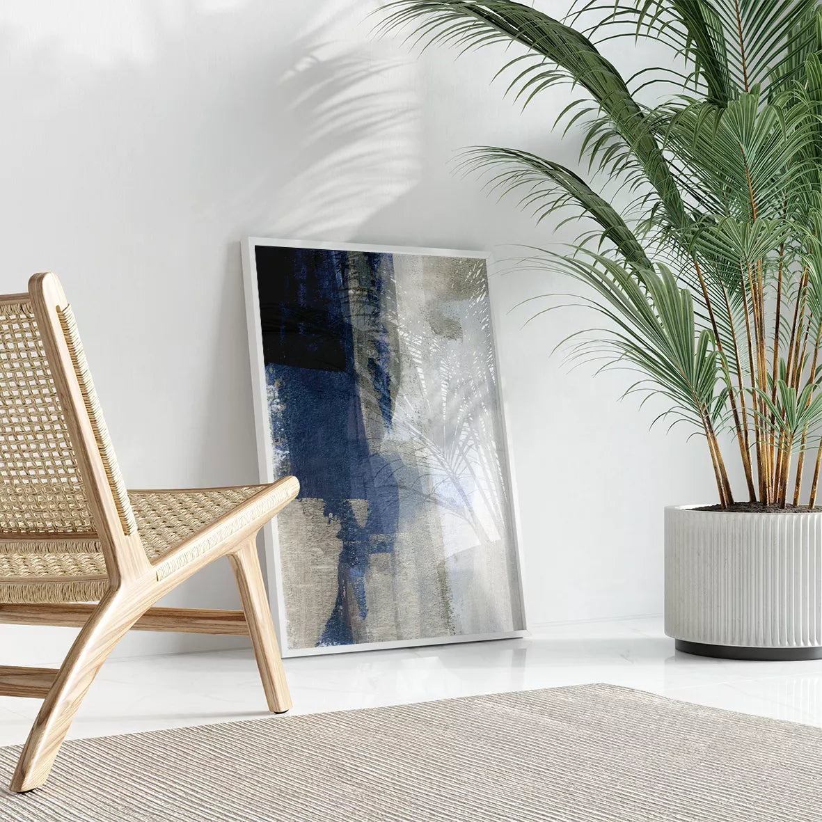 深い海のような青と優雅なベージュが織りなす抽象アートの3点セット