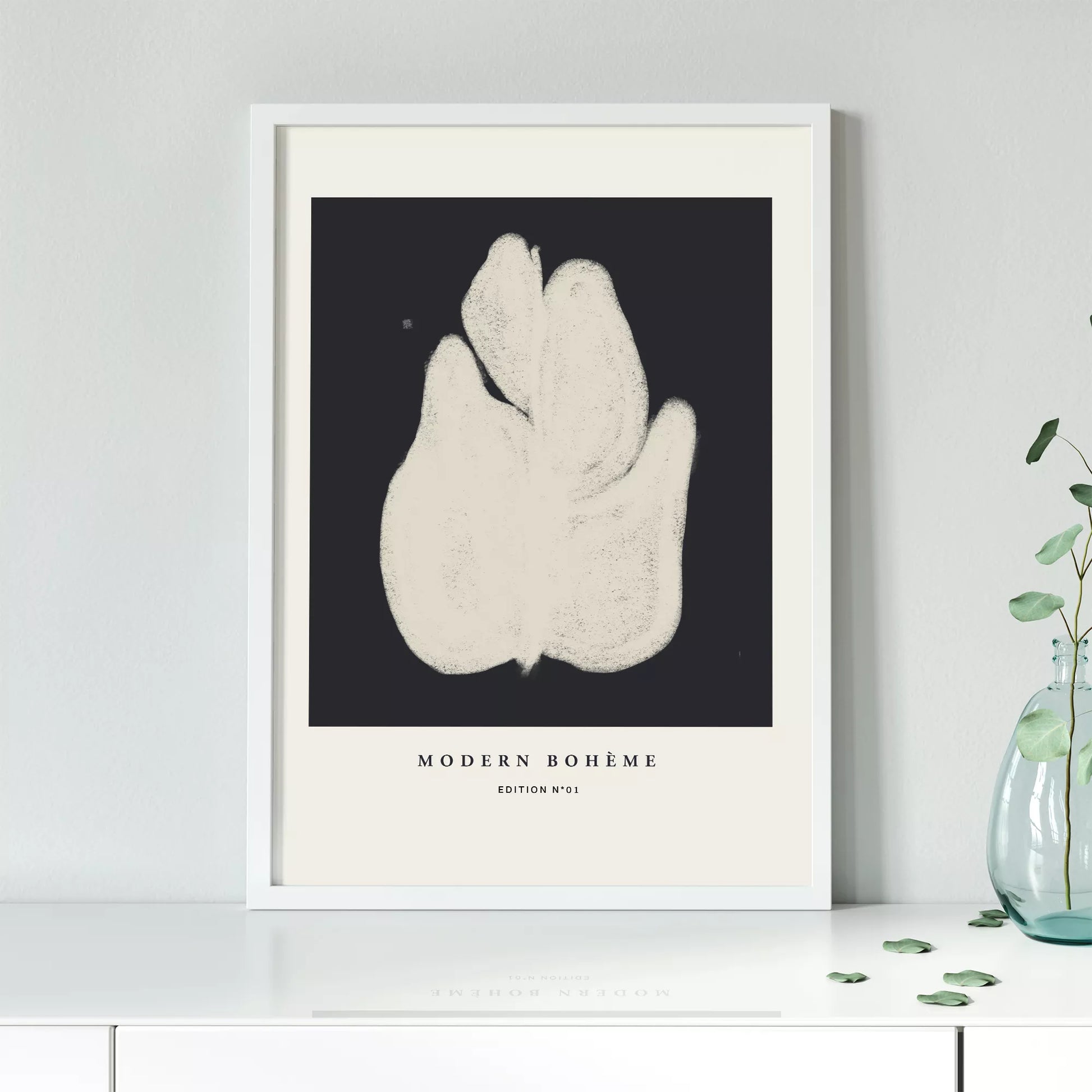 モダンなボヘミアンスタイルの抽象的な花のアートプリント。ミニマルでエレガントなデザイン。