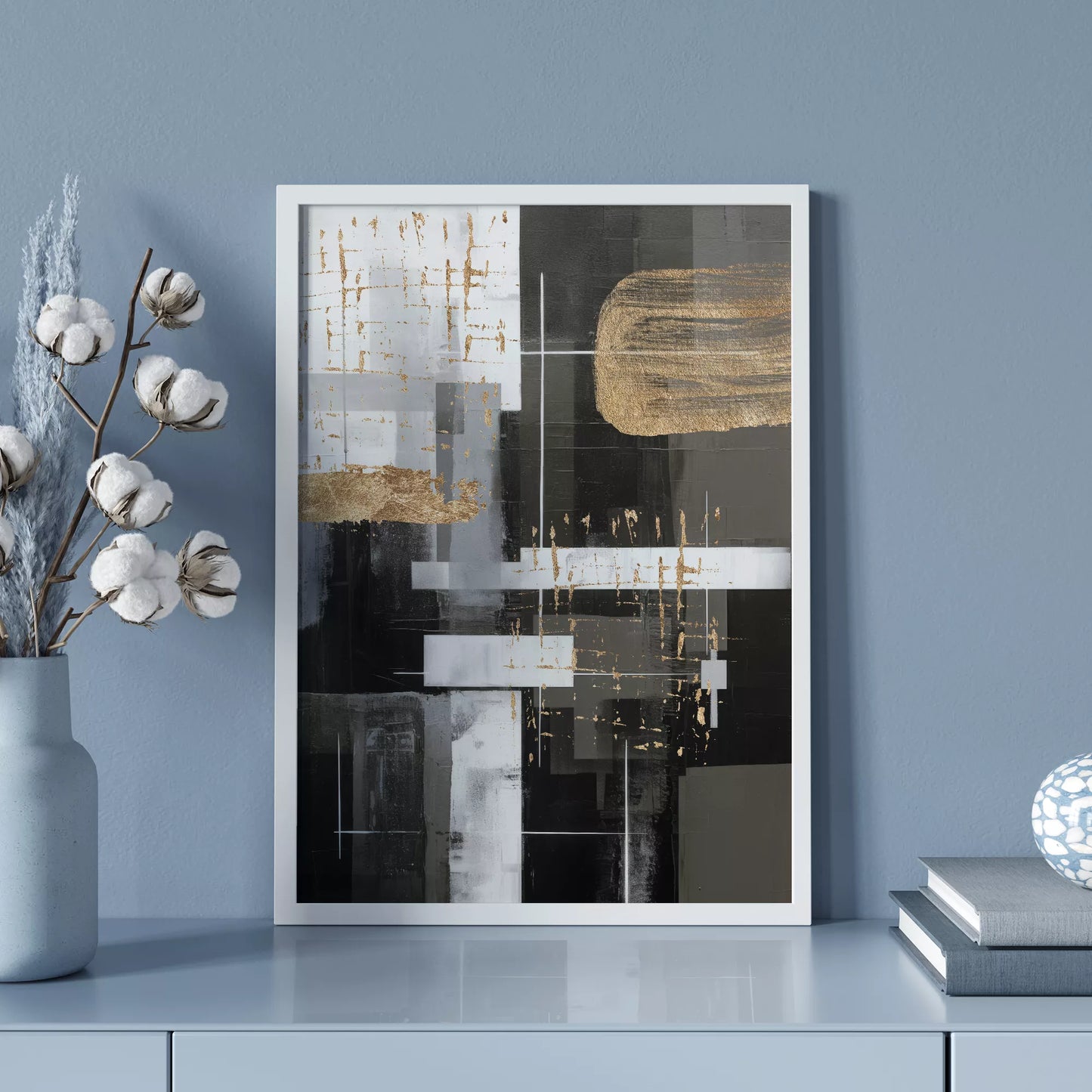 モノトーンと金箔が織りなす幾何学的な抽象アート