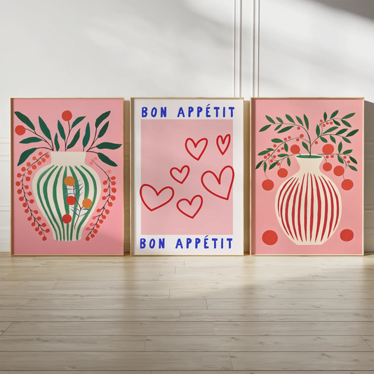 ピンク背景のモダンなキッチンアート3点セット、花瓶と愛のモチーフ