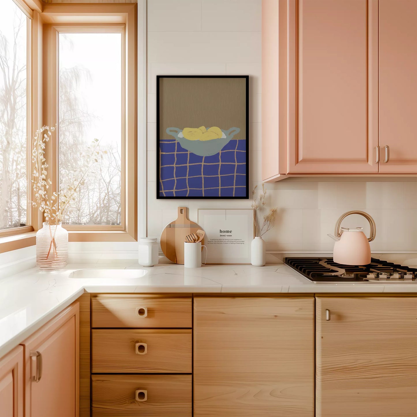 青いテーブルクロスの上に置かれた黄色いレモンの静物画アート