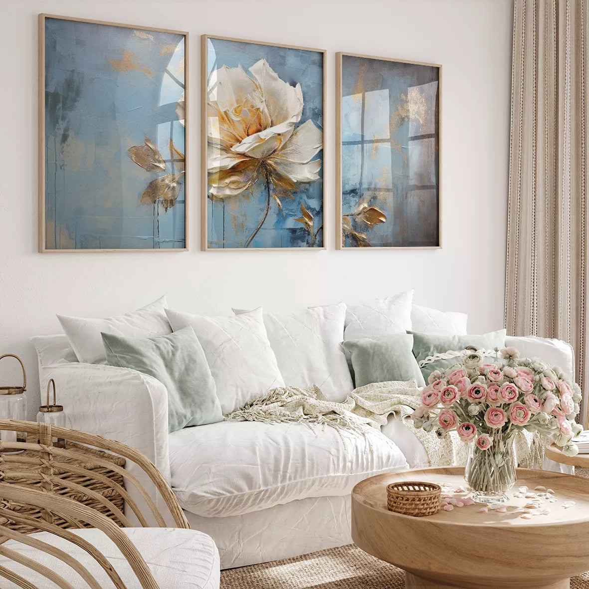 青と金の蓮の花水彩画トリプティックアートパネル