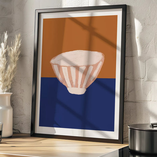 オレンジとブルーの背景に描かれたミニマルなボウルのアートプリント
