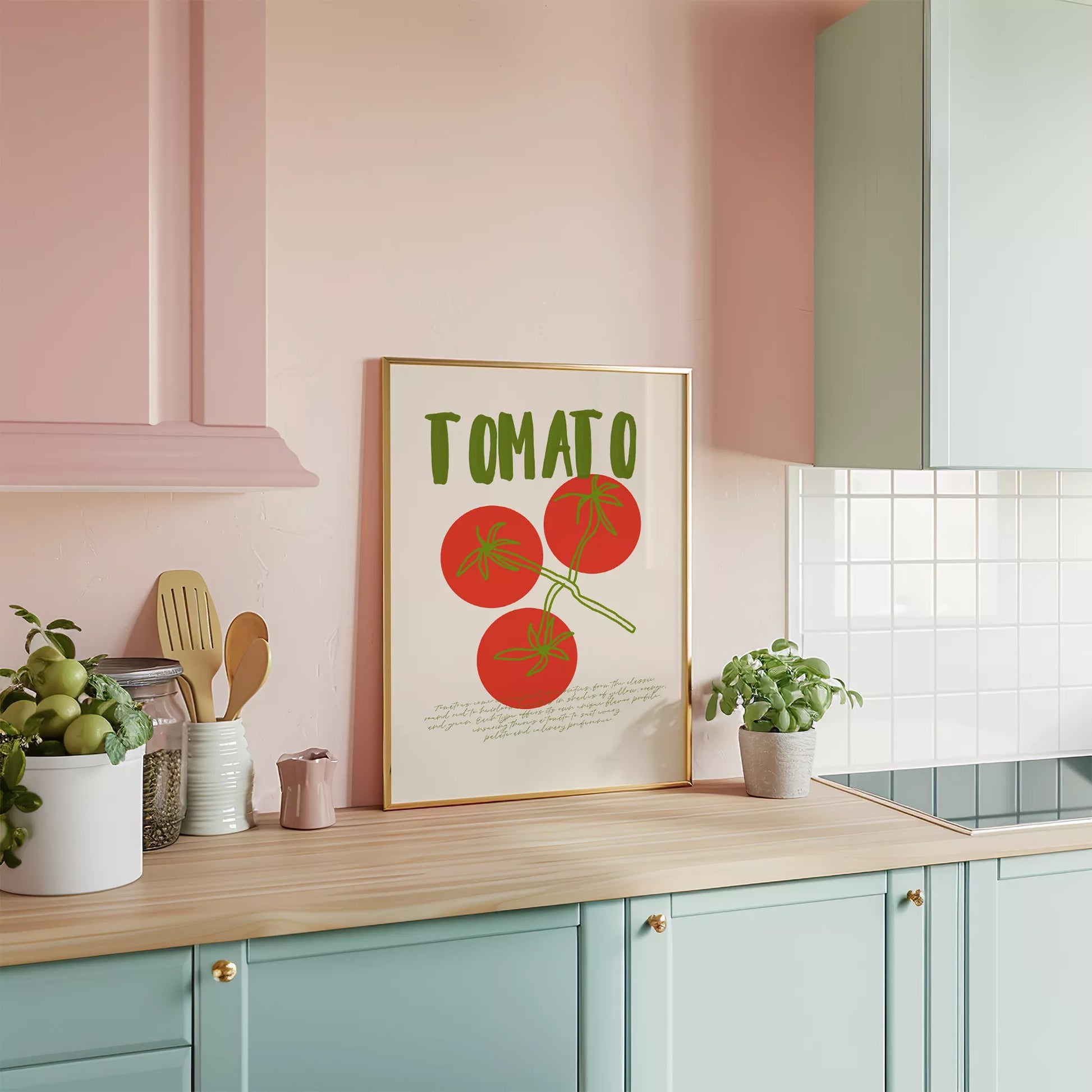 緑の文字と赤いトマト3つのシンプルなボタニカルアート