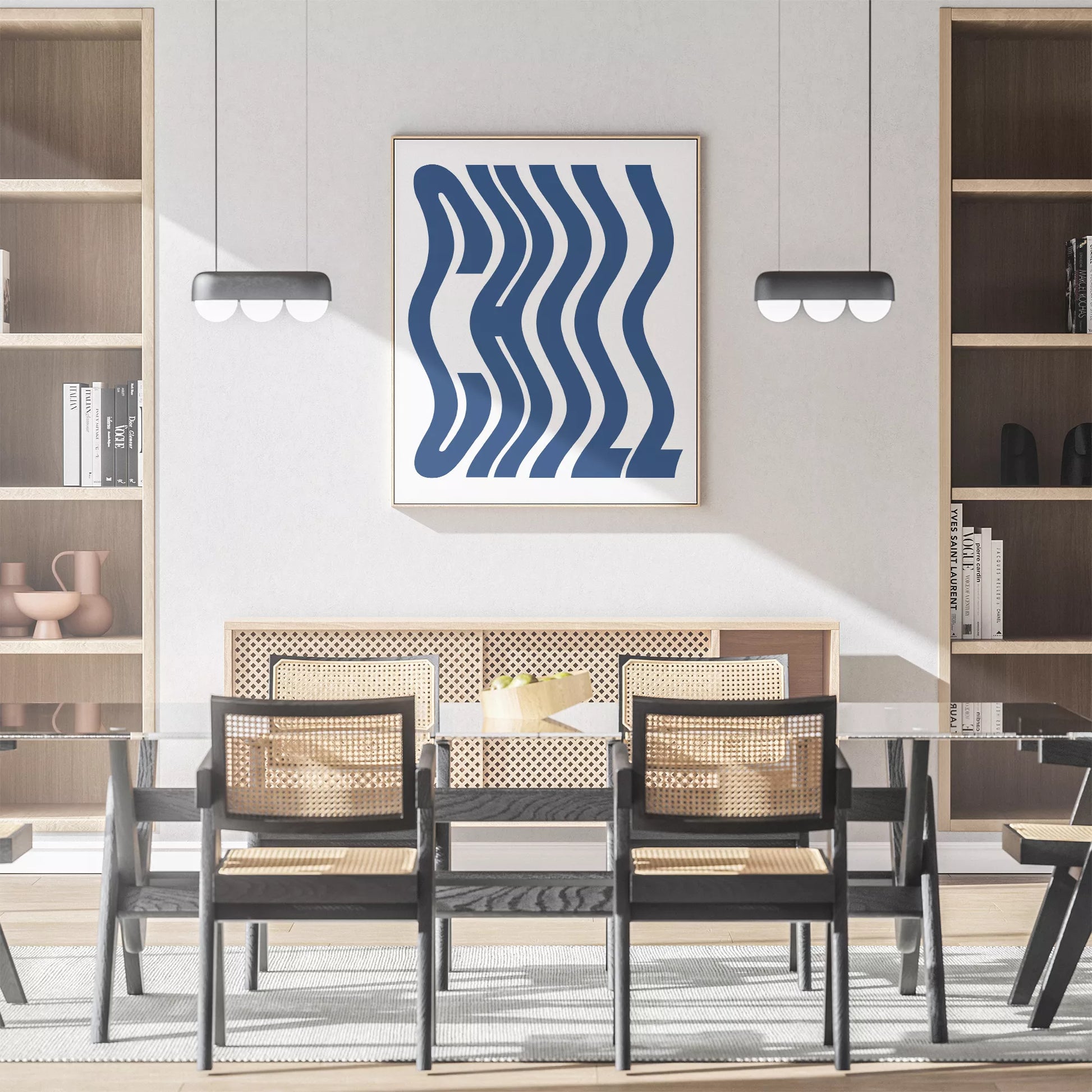 ネイビーブルーの波状タイポグラフィーが特徴的なモダンでミニマルなアートプリント。白い背景に映える洗練されたデザインで、現代的なインテリアに最適。