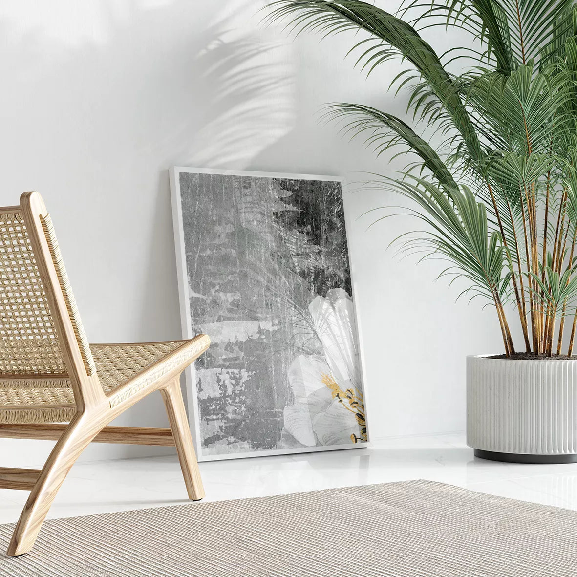 白百合の花びらとグレーの抽象的な背景が調和する3連アートパネル