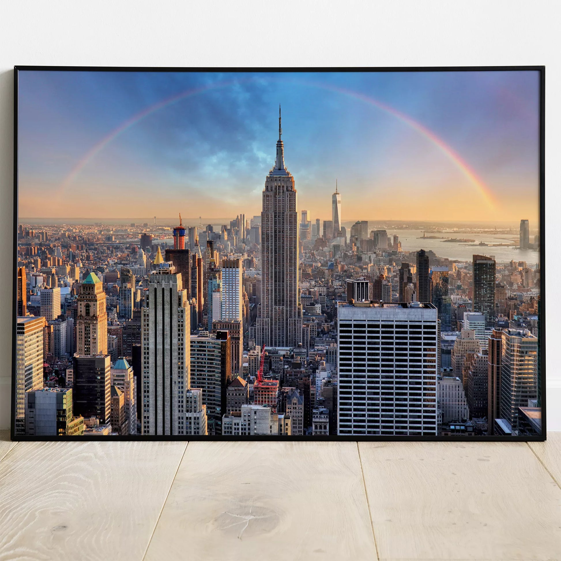 虹とエンパイアステートビルが美しいニューヨークの都市風景アートポスター