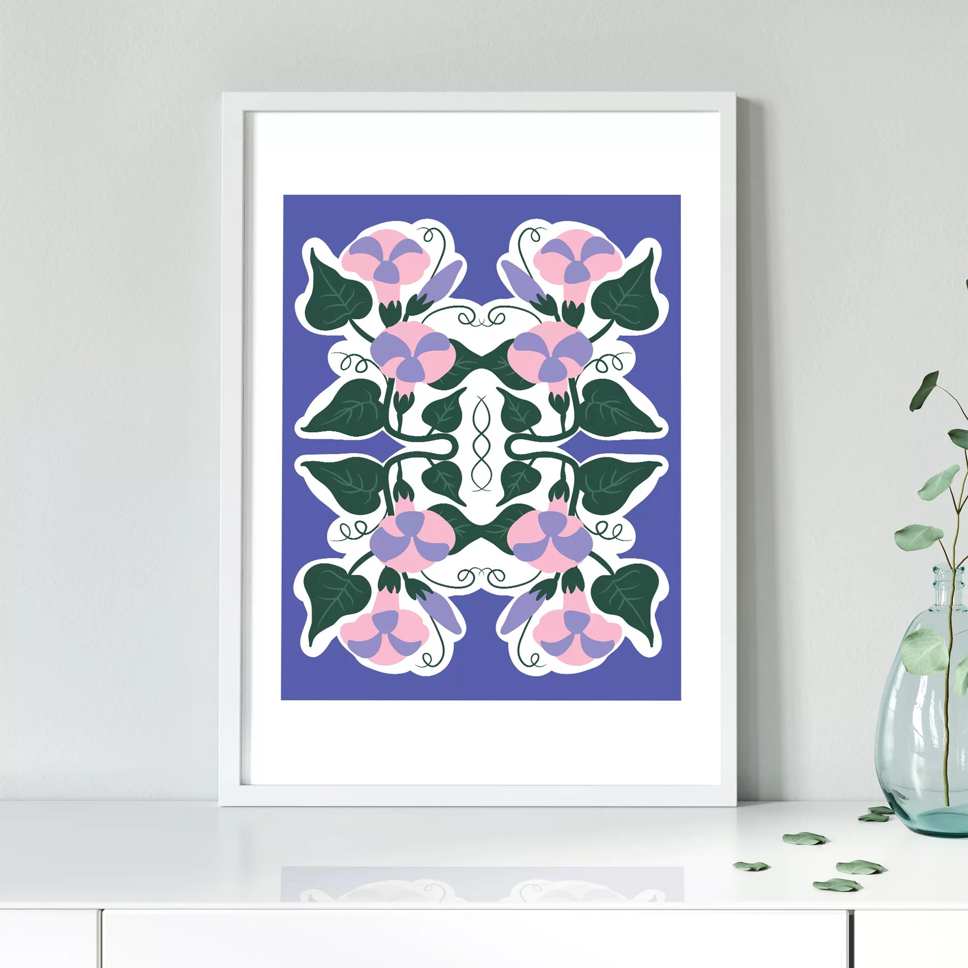 北欧風シンメトリーなパープルとピンクの花のボタニカルアートポスター