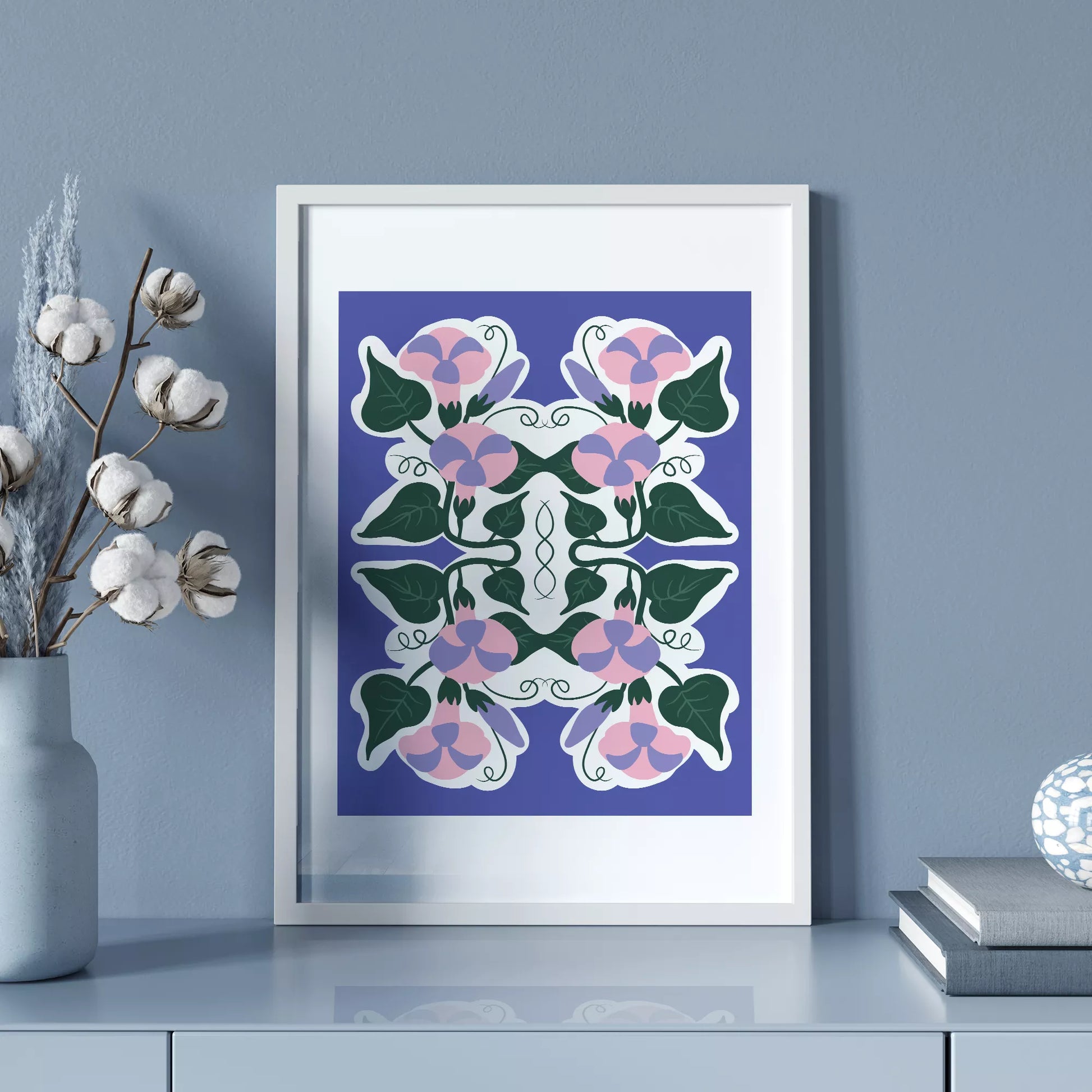 北欧風シンメトリーなパープルとピンクの花のボタニカルアートポスター
