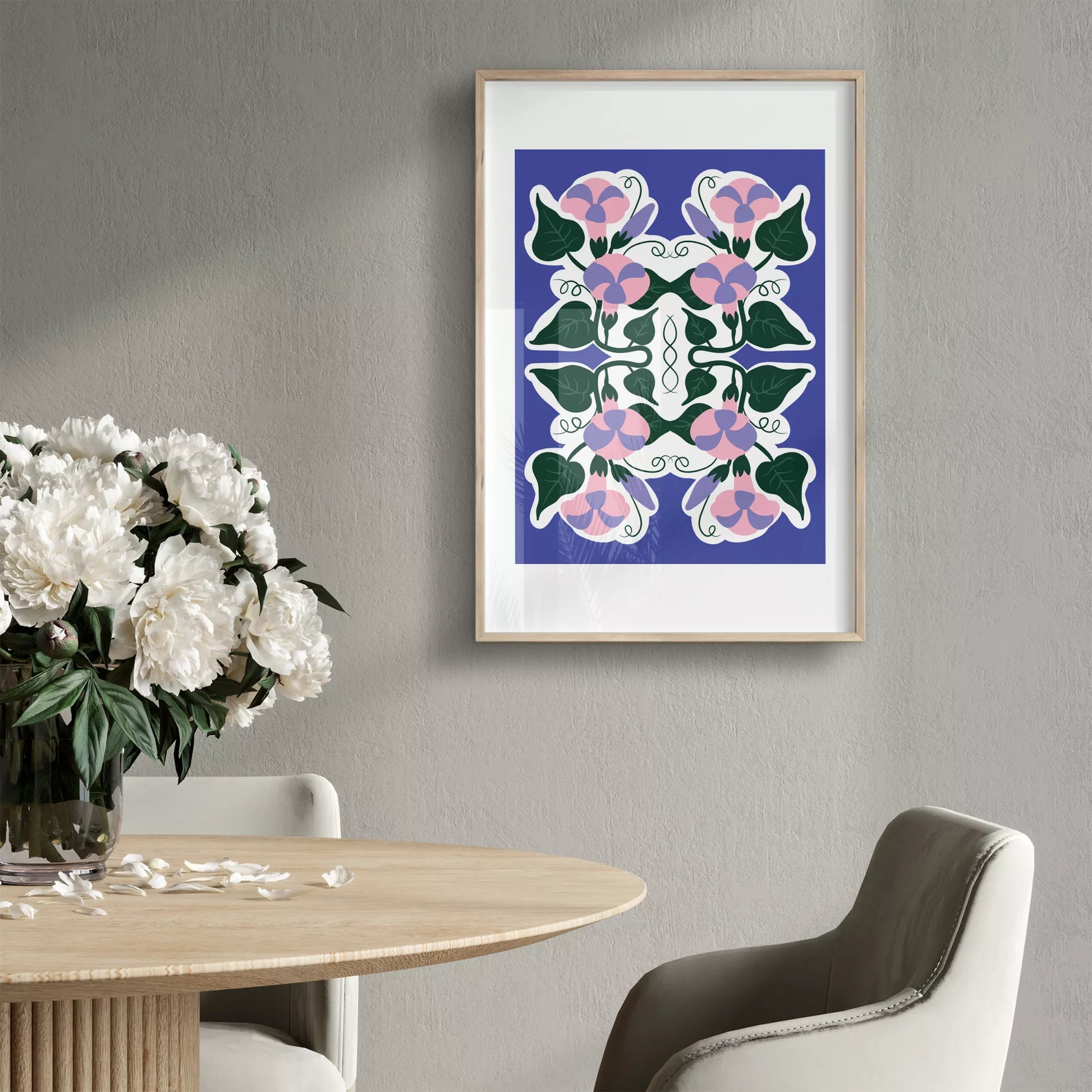 北欧風シンメトリーなパープルとピンクの花のボタニカルアートポスター