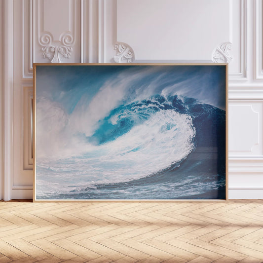 力強い青い波が巻き上がる迫力のある海景アート