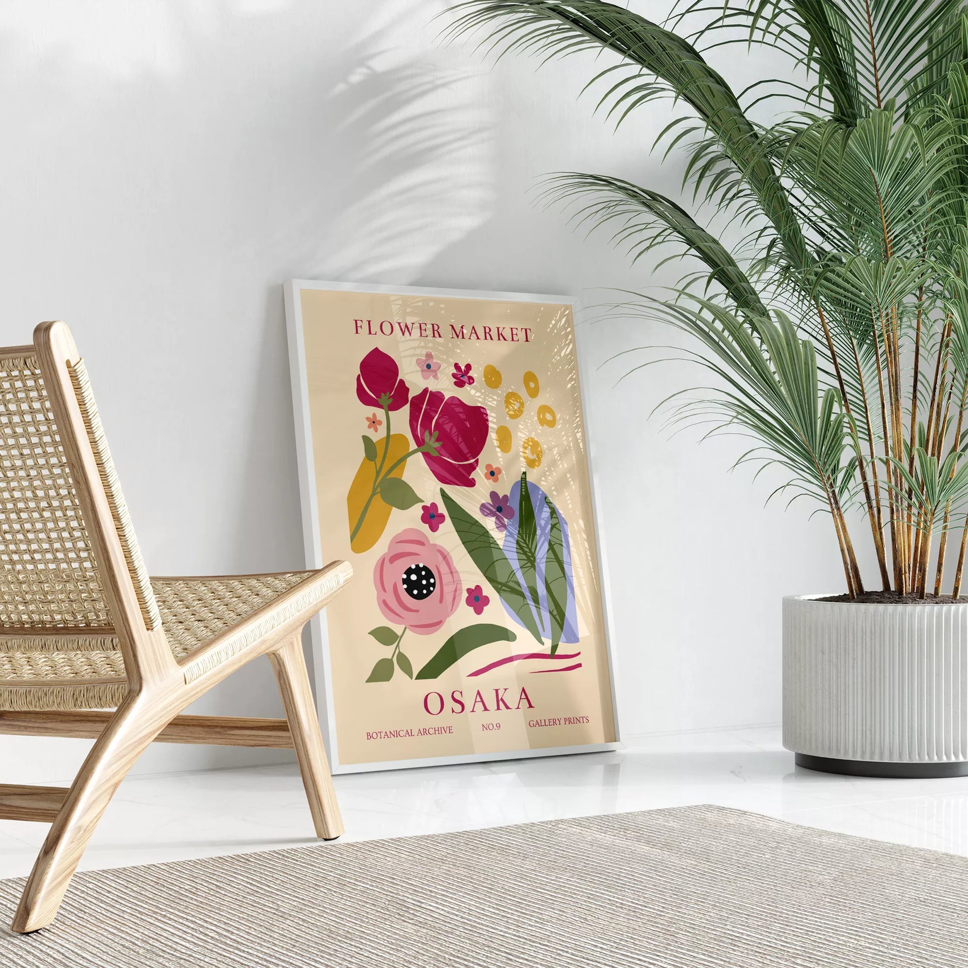 大阪フラワーマーケットのボタニカルアートポスター、淡いベージュ背景に赤紫の花とパステルカラーの植物モチーフ