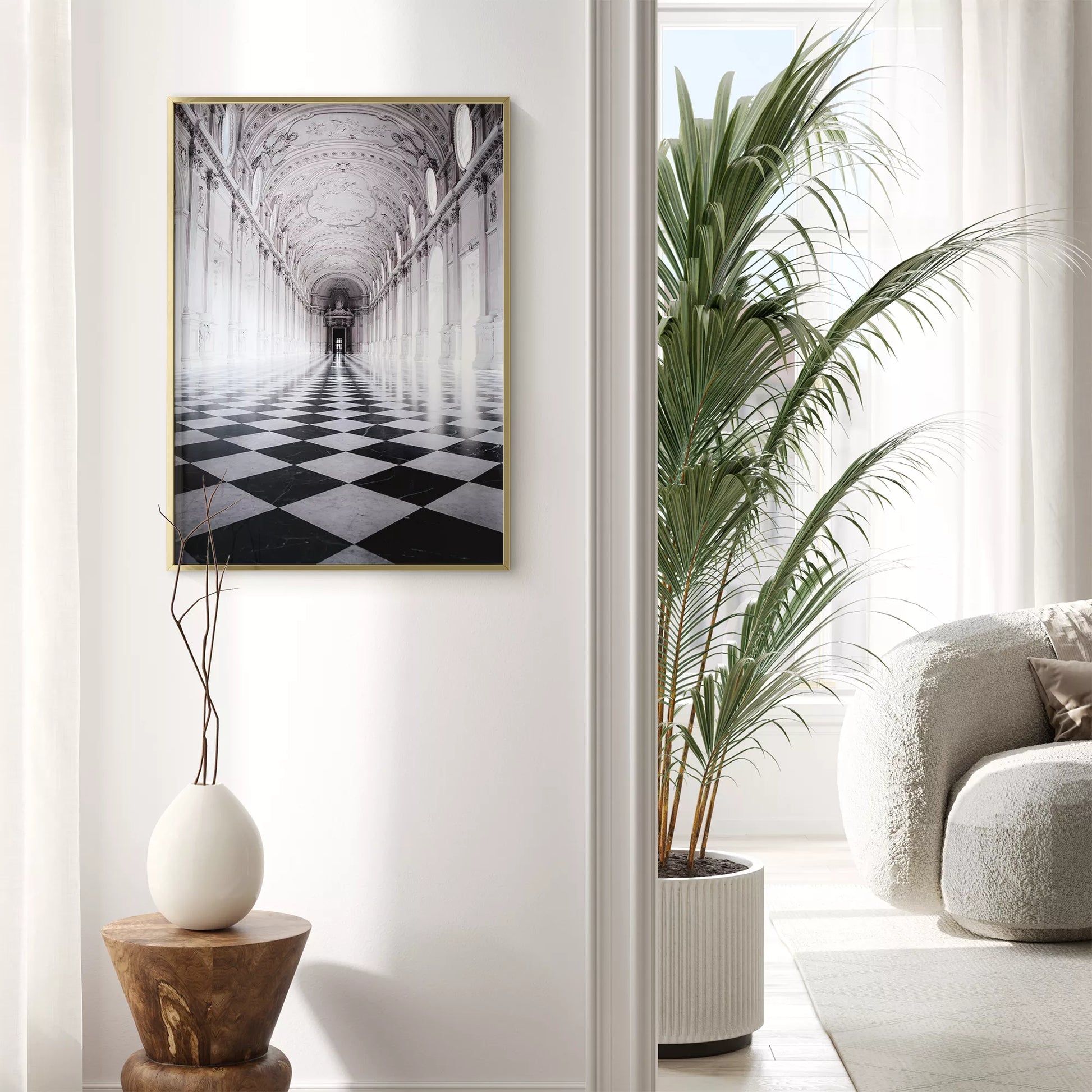 白と黒のチェッカー床が続く荘厳な宮殿の回廊、装飾的な天井