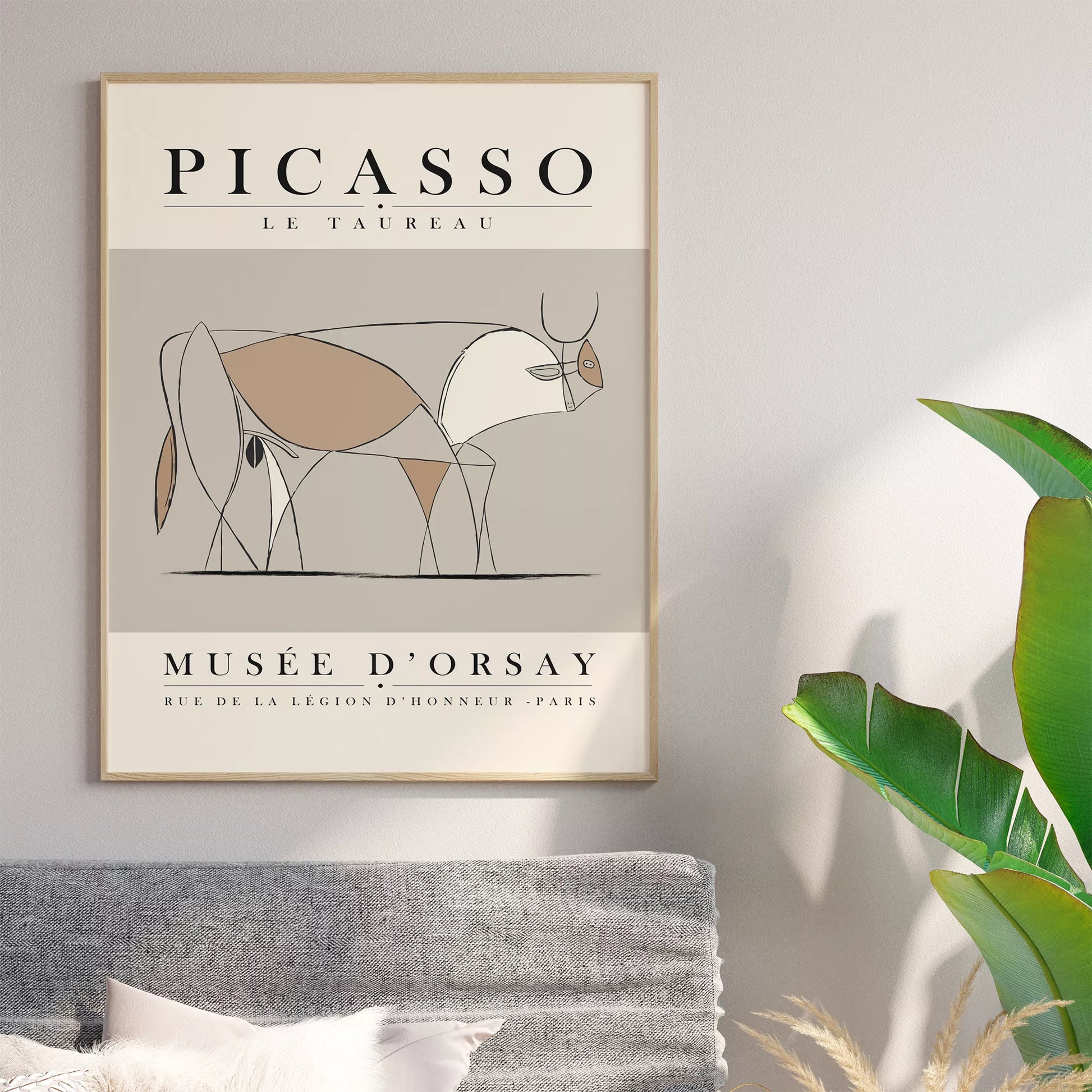 ピカソの牛のミニマリストライン画、グレーとベージュの色調